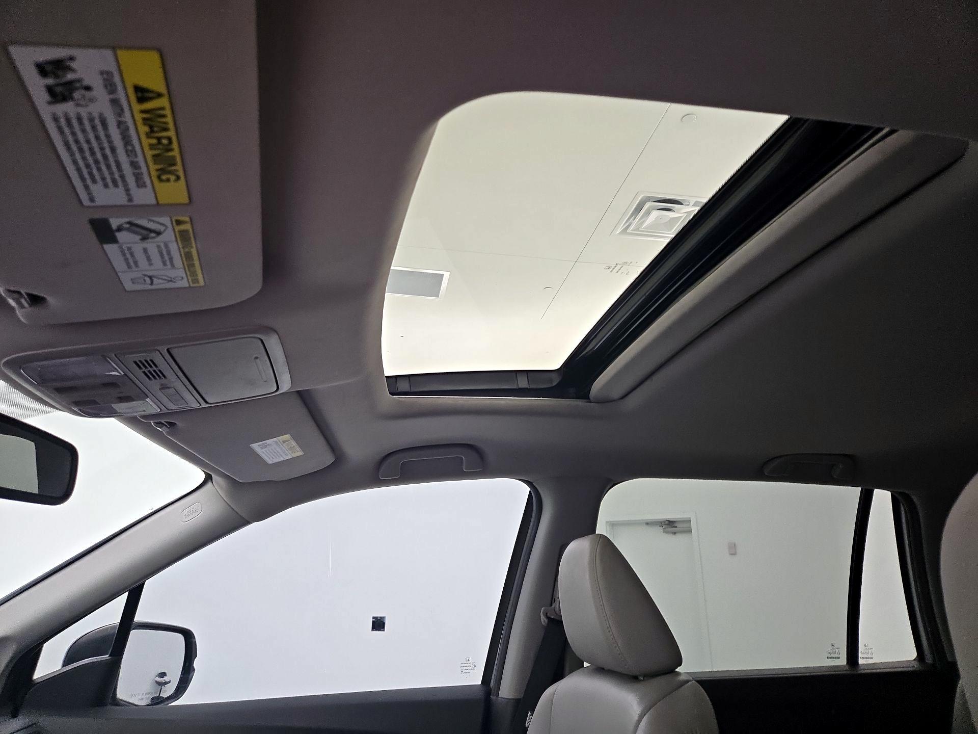 Thumbnail: 2016 Honda Pilot - 19