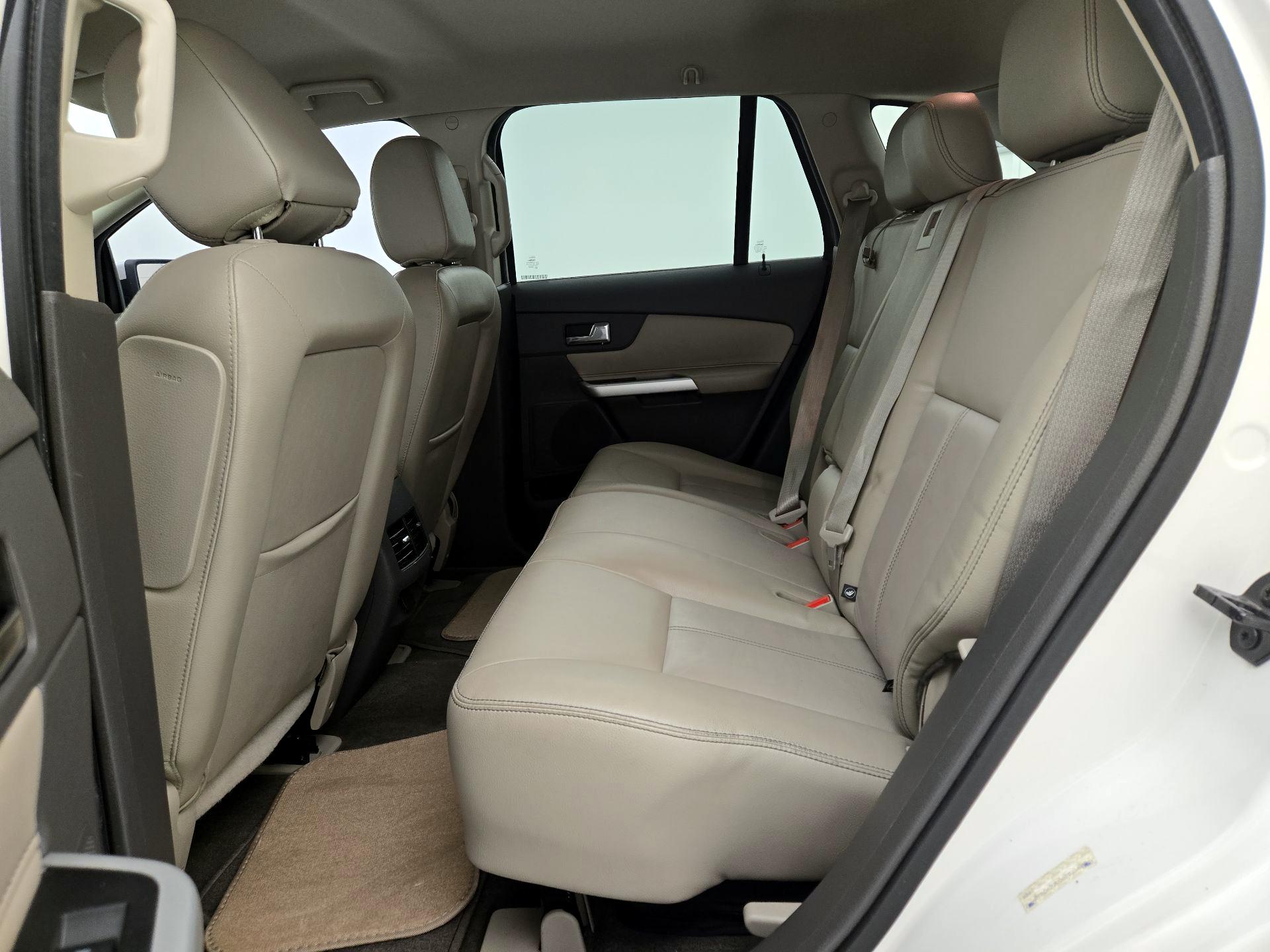 Thumbnail: 2013 Ford Edge - 20