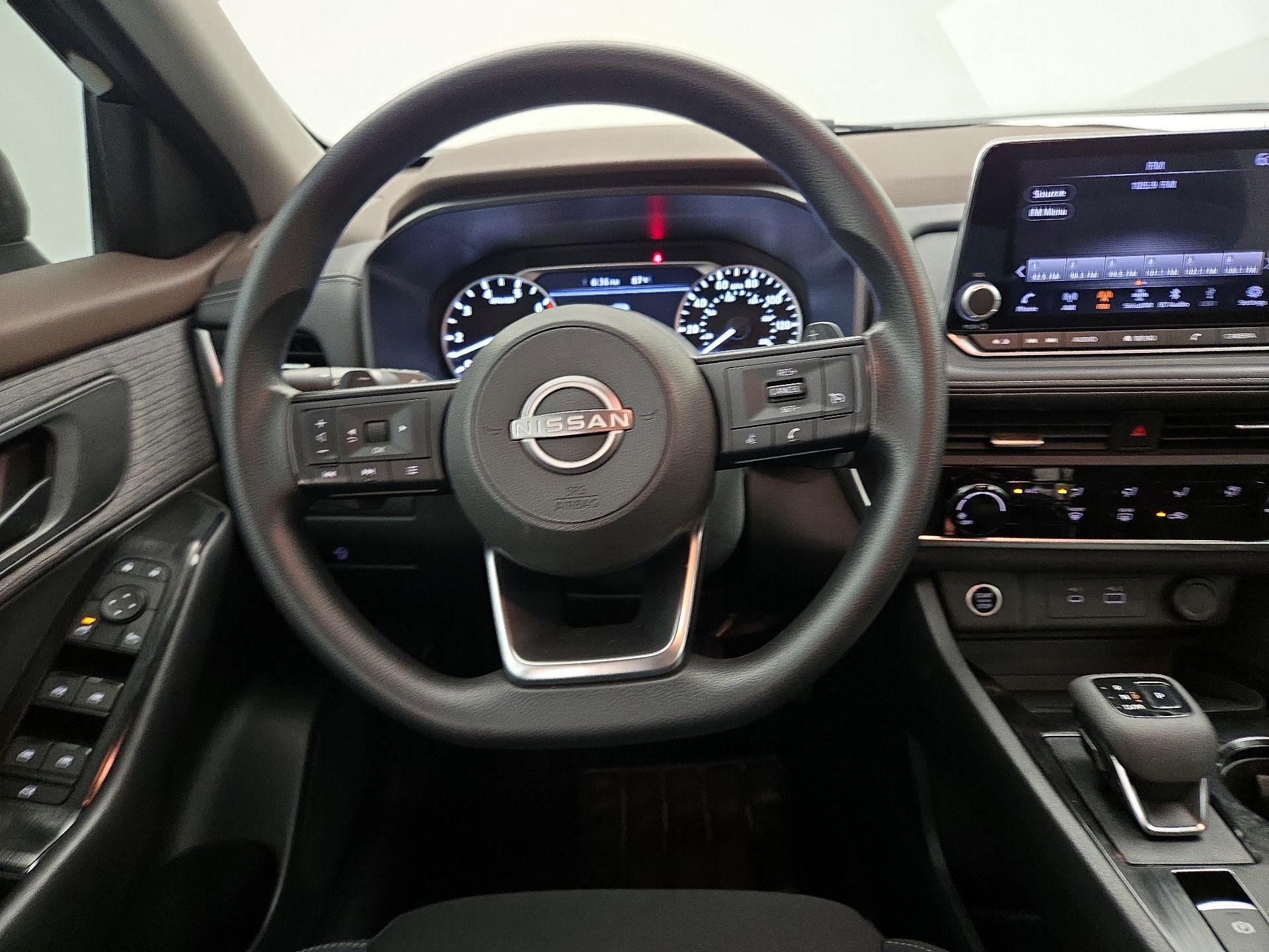 Thumbnail: 2023 Nissan Rogue - 10