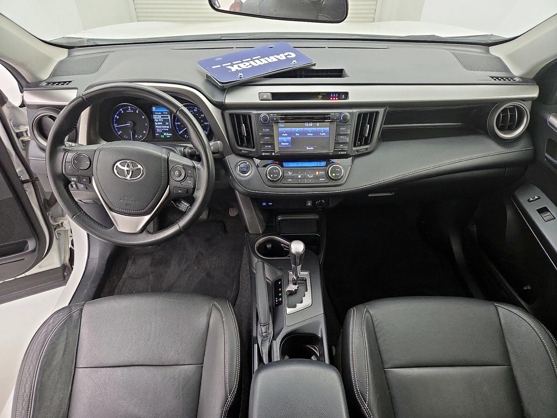 Thumbnail: 2018 Toyota RAV4 - 9