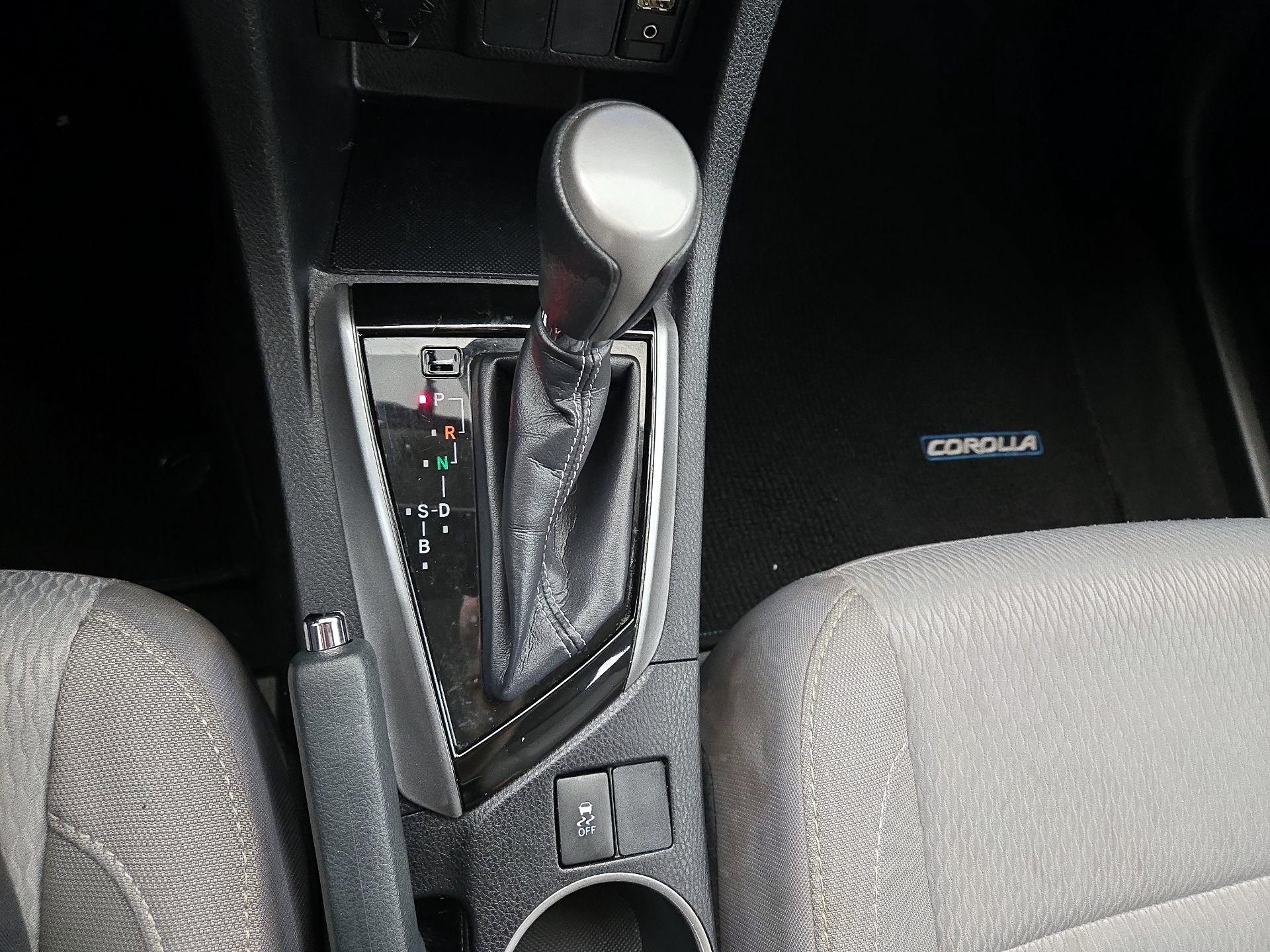 Thumbnail: 2016 Toyota Corolla - 17