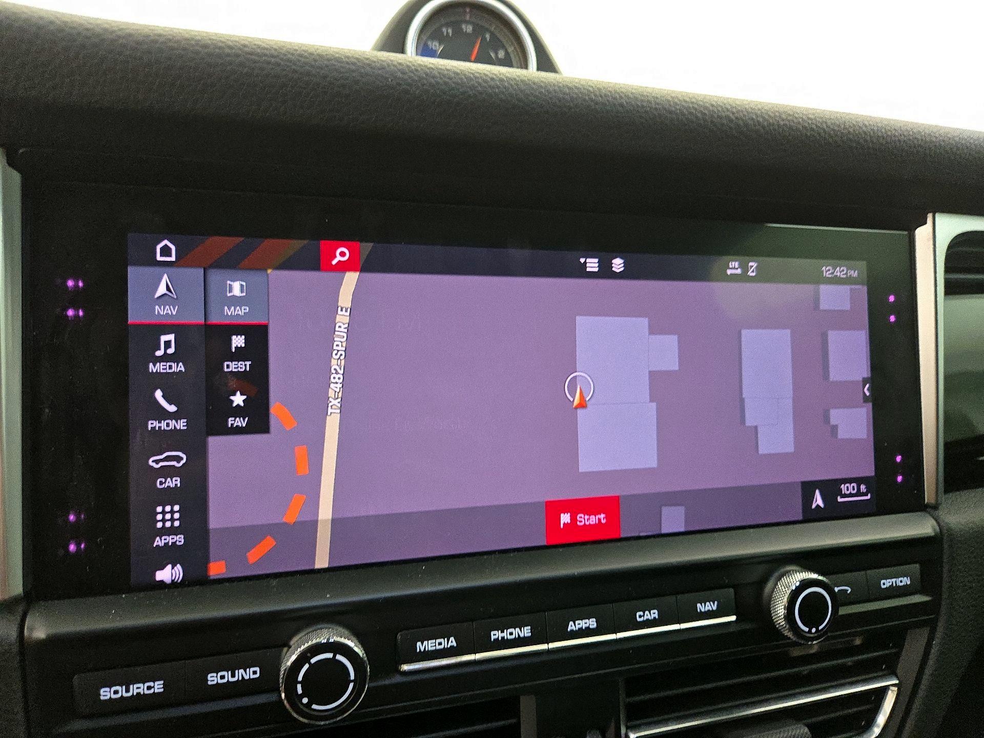 Thumbnail: 2019 Porsche Macan - 14