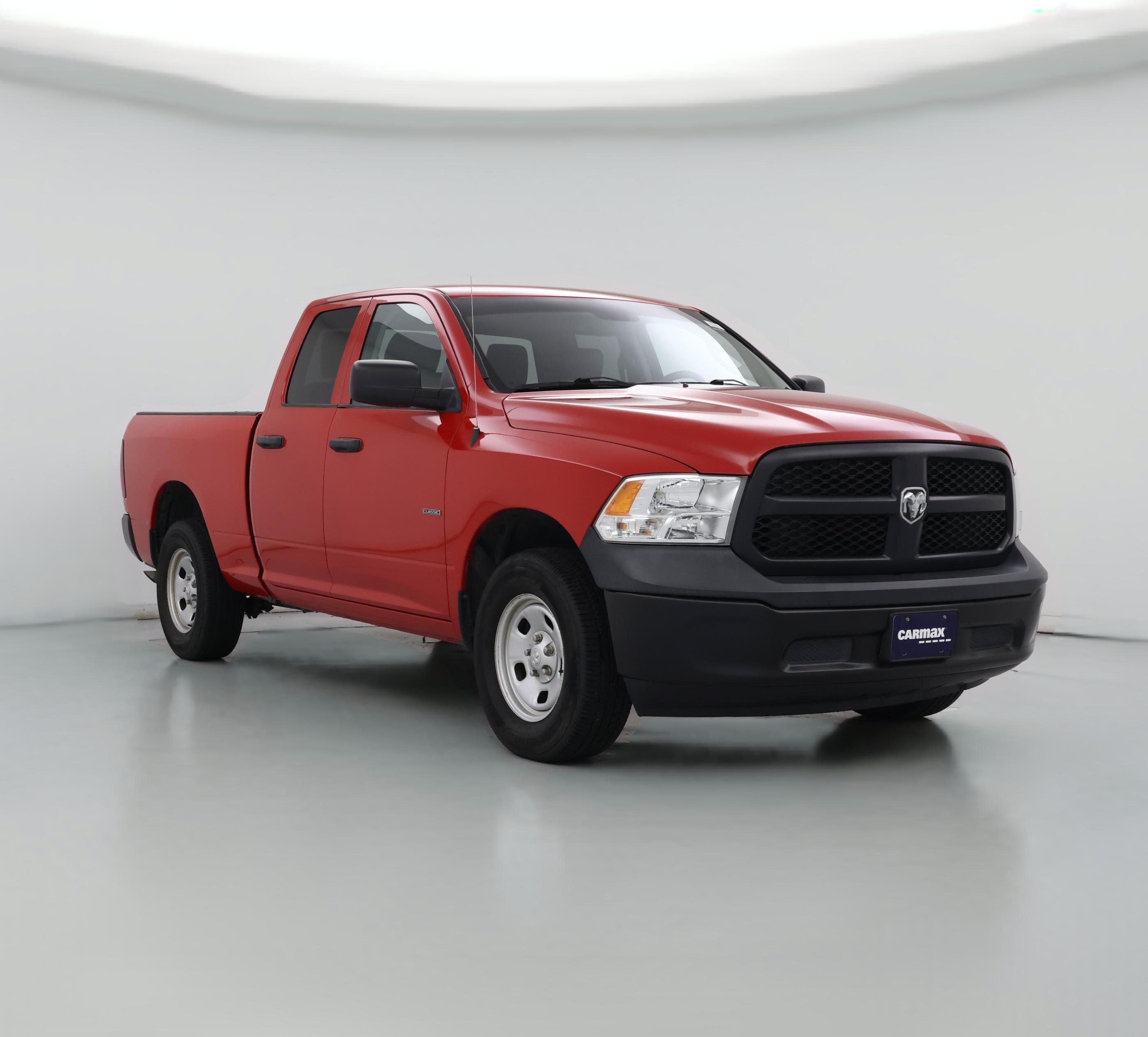 Thumbnail: 2019 RAM 1500 Classic - 1