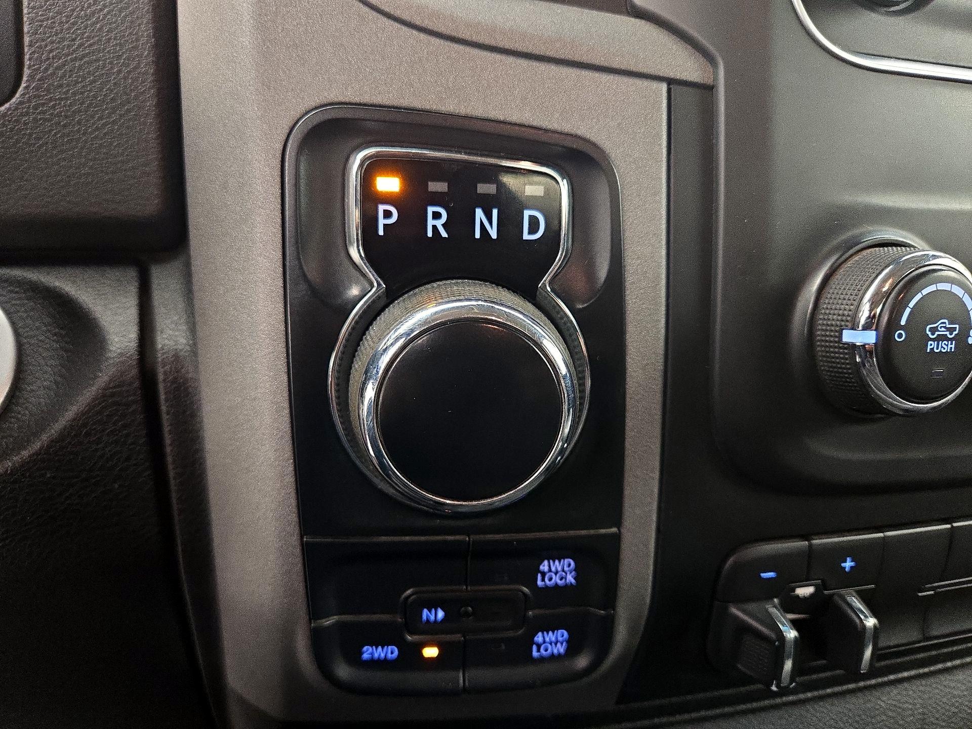 Thumbnail: 2019 RAM 1500 Classic - 17