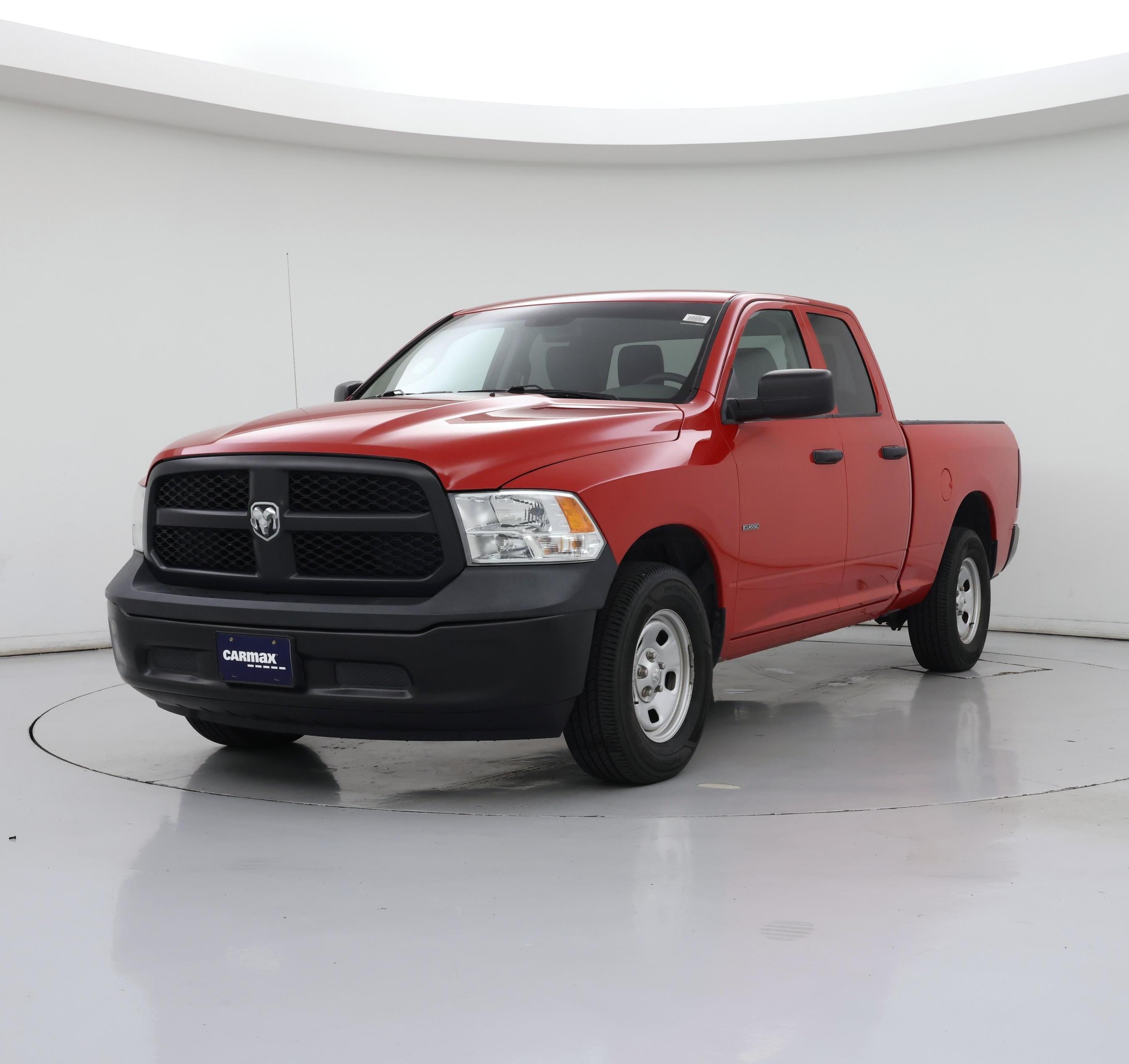 Thumbnail: 2019 RAM 1500 Classic - 4