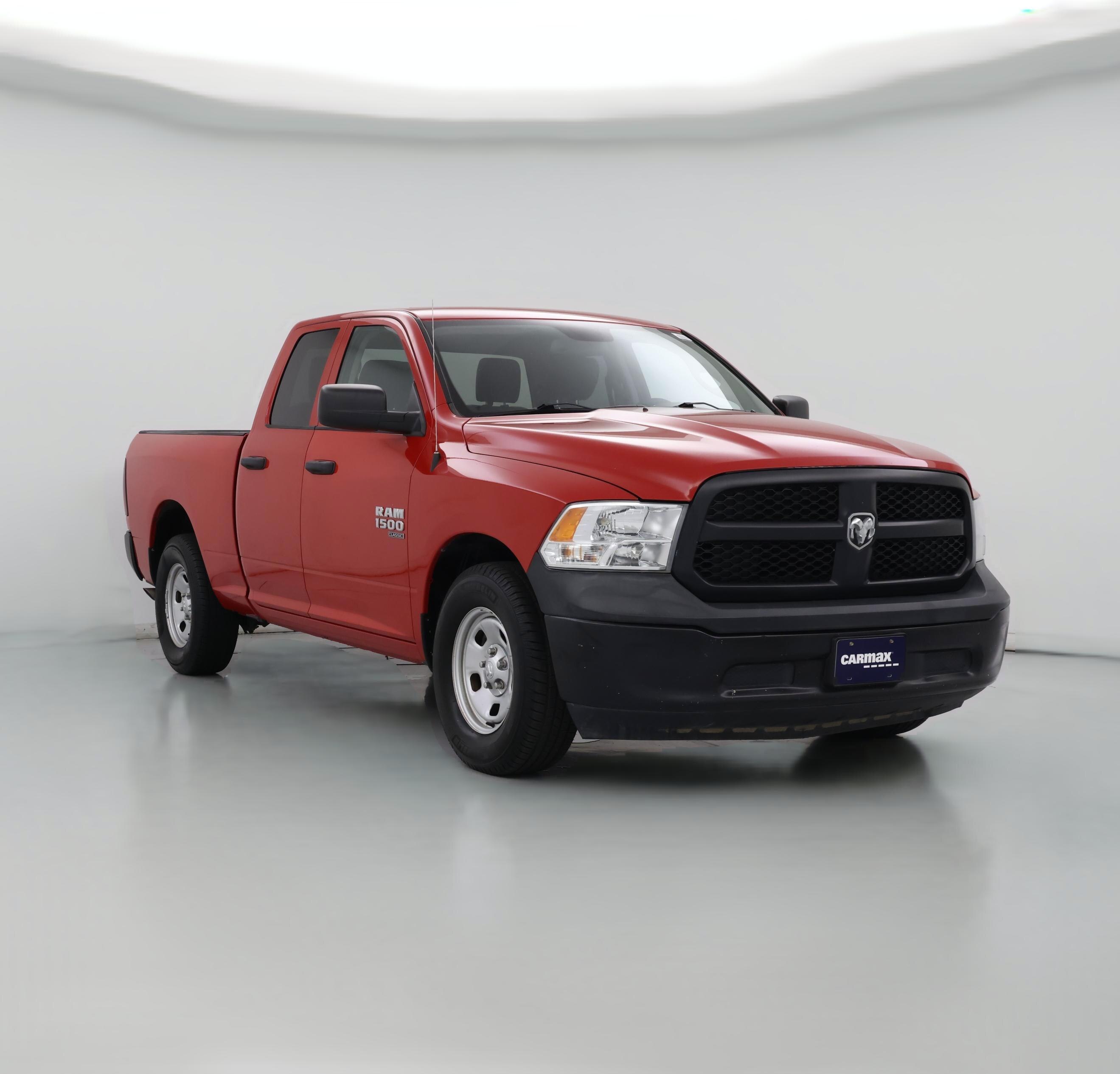 Thumbnail: 2019 RAM 1500 Classic - 1