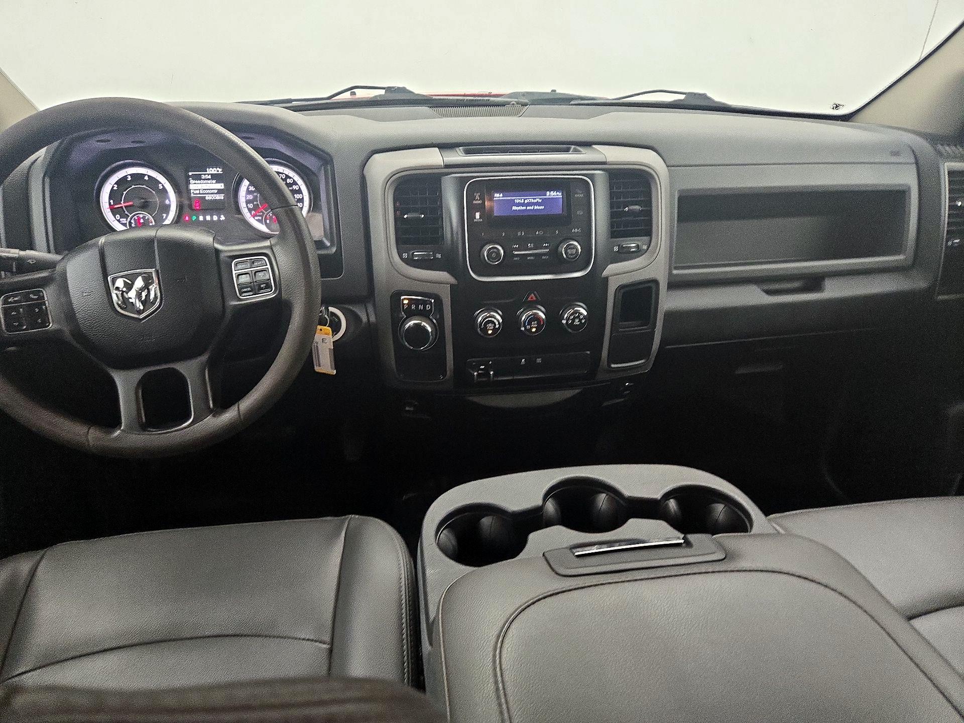 Thumbnail: 2019 RAM 1500 Classic - 9