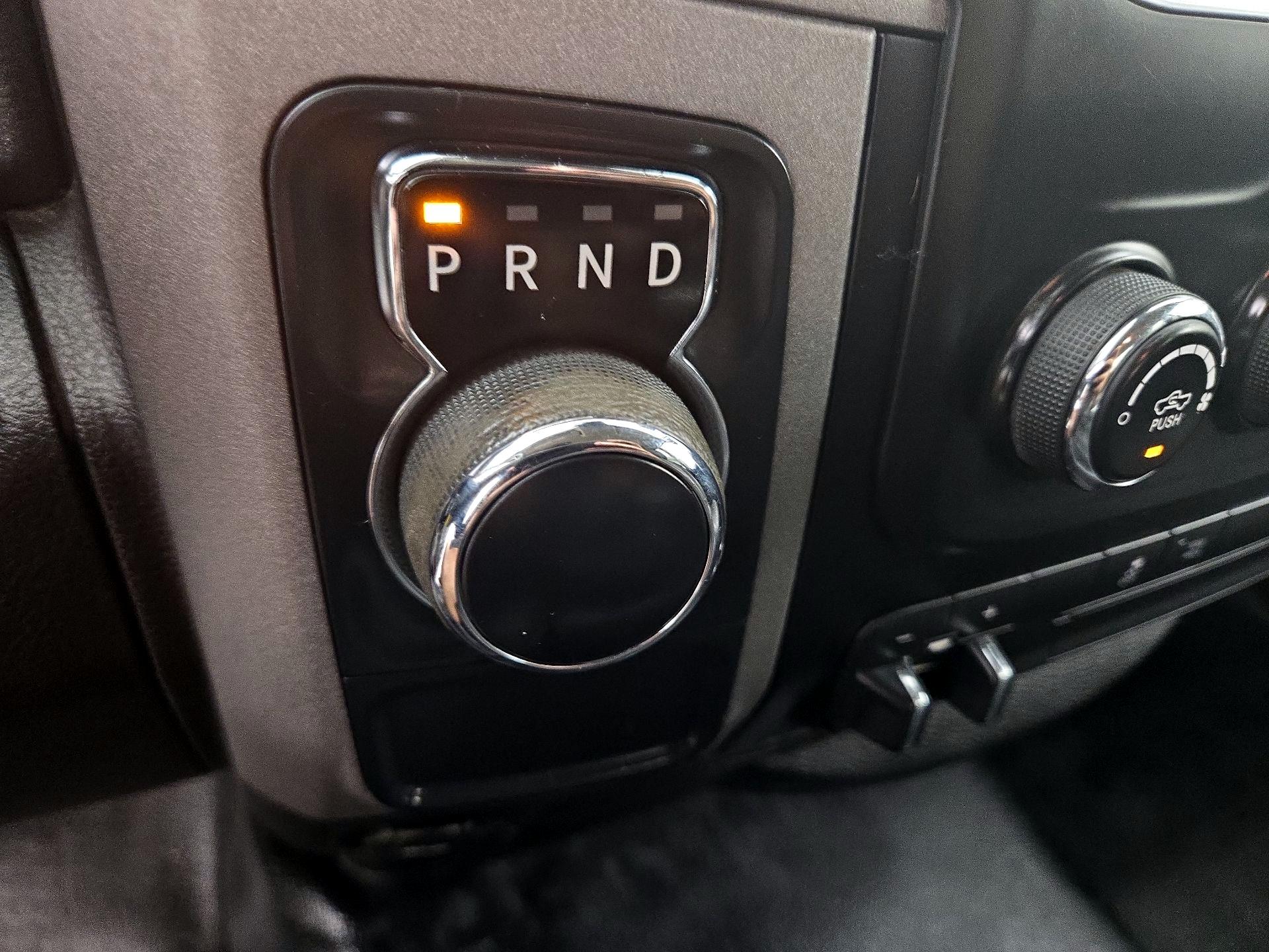 Thumbnail: 2019 RAM 1500 Classic - 17