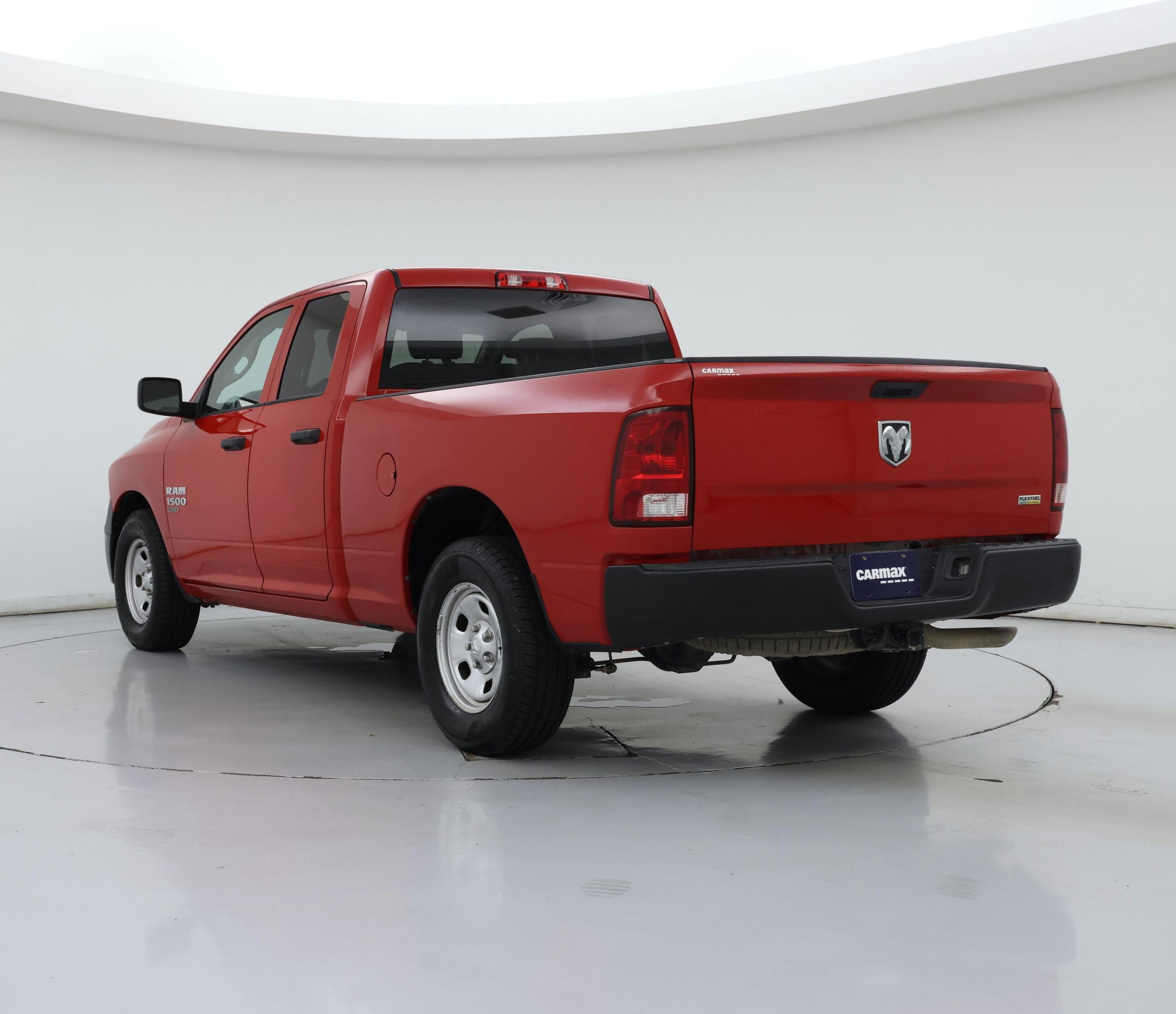 Thumbnail: 2019 RAM 1500 Classic - 2