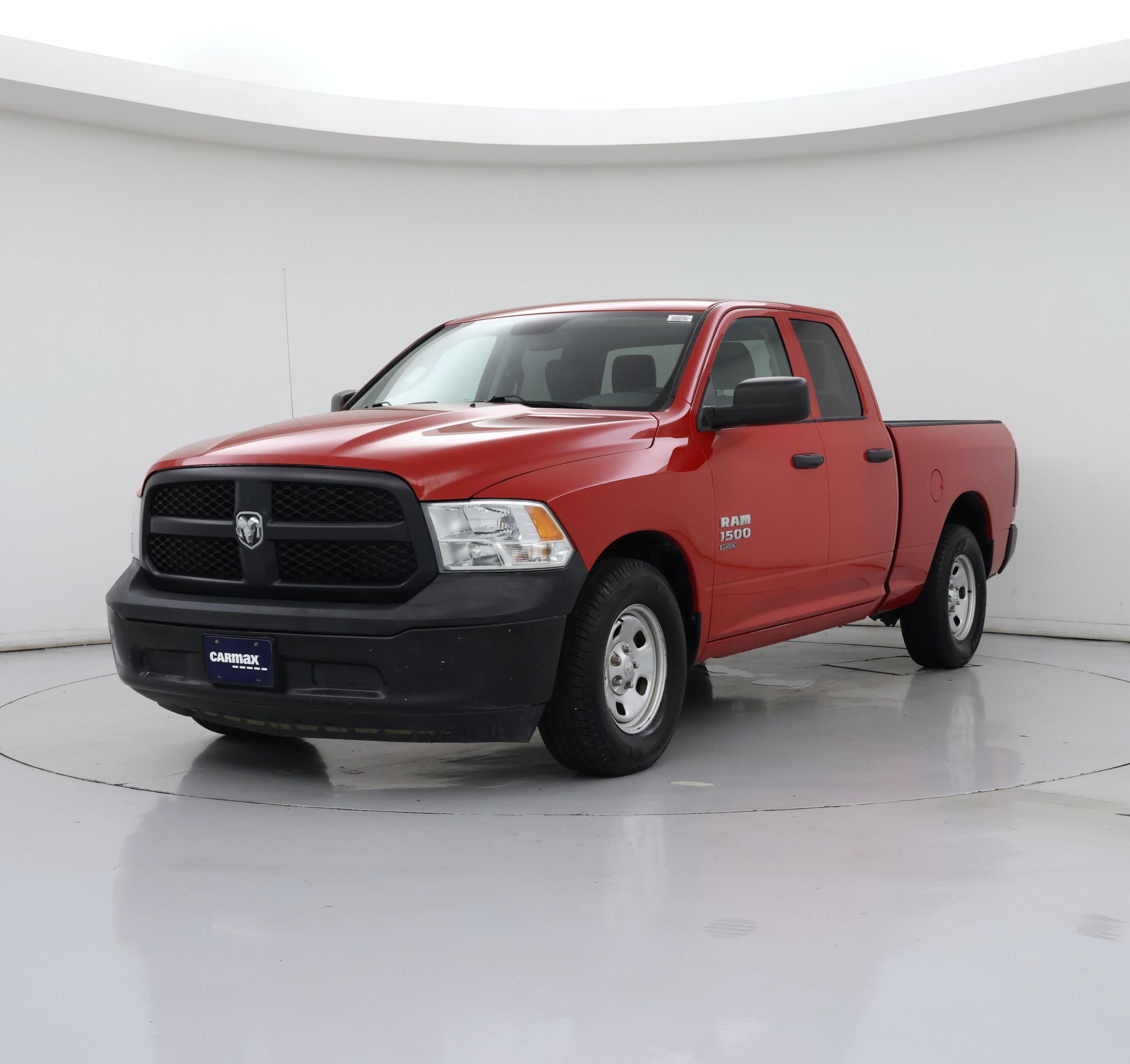 Thumbnail: 2019 RAM 1500 Classic - 4