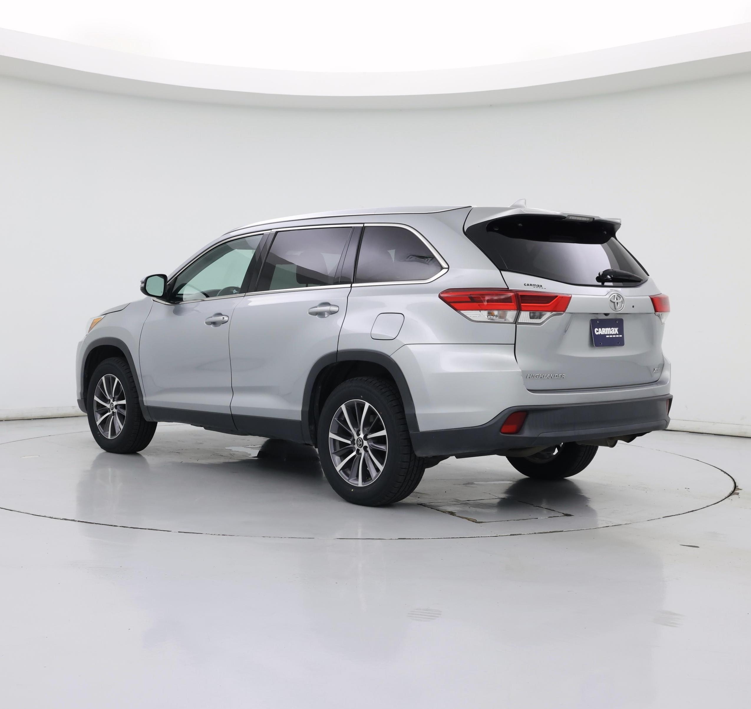Thumbnail: 2019 Toyota Highlander - 2