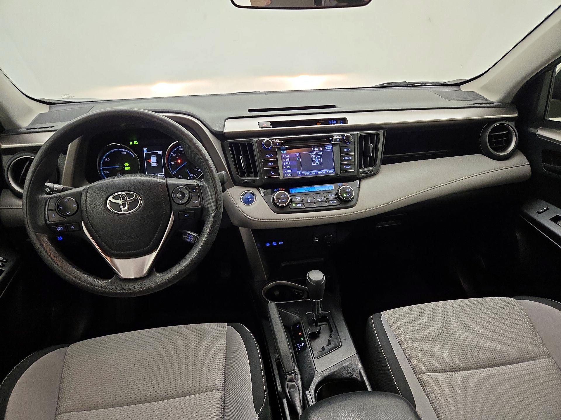 Thumbnail: 2018 Toyota RAV4 - 9