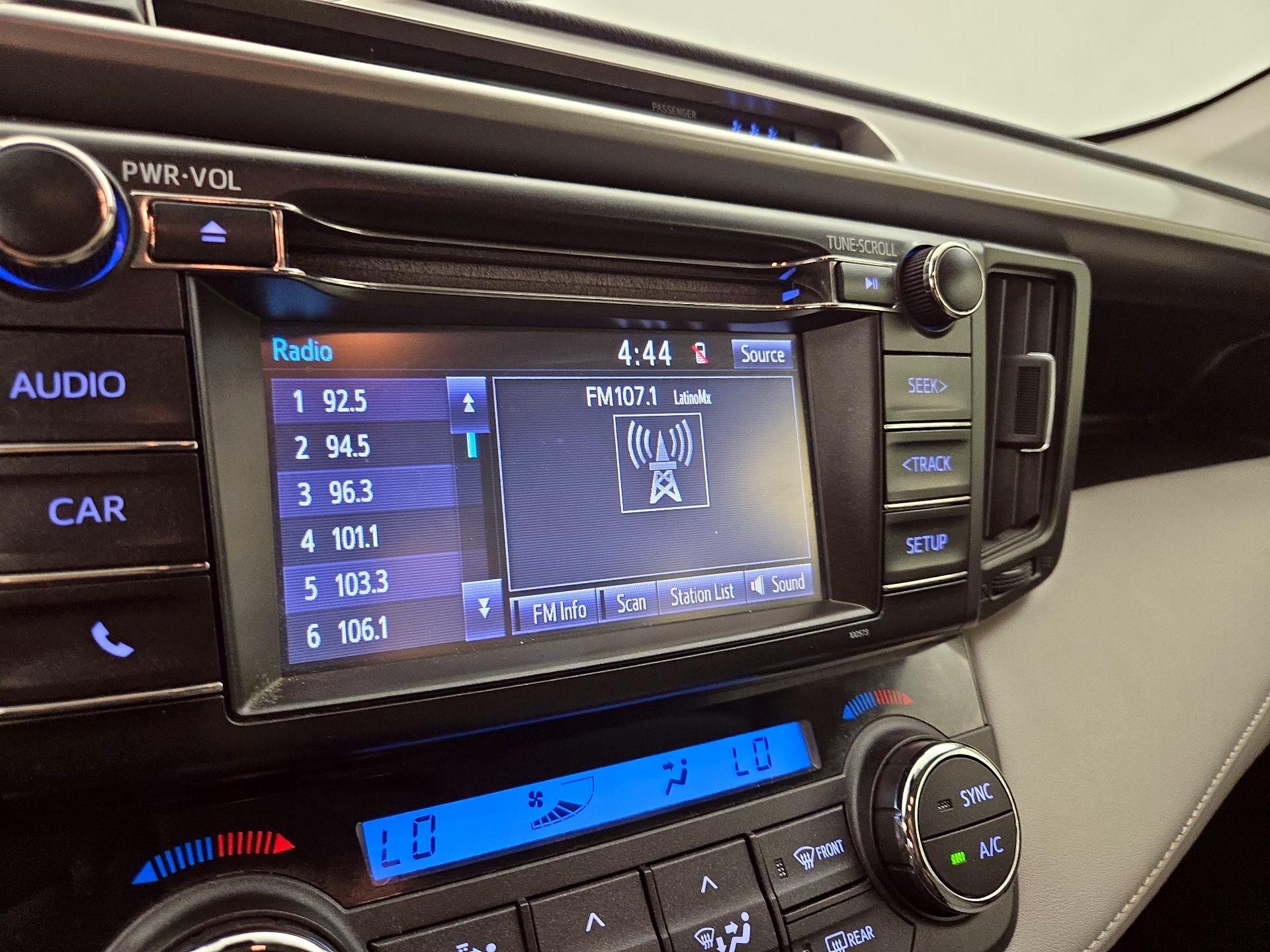 Thumbnail: 2018 Toyota RAV4 - 15