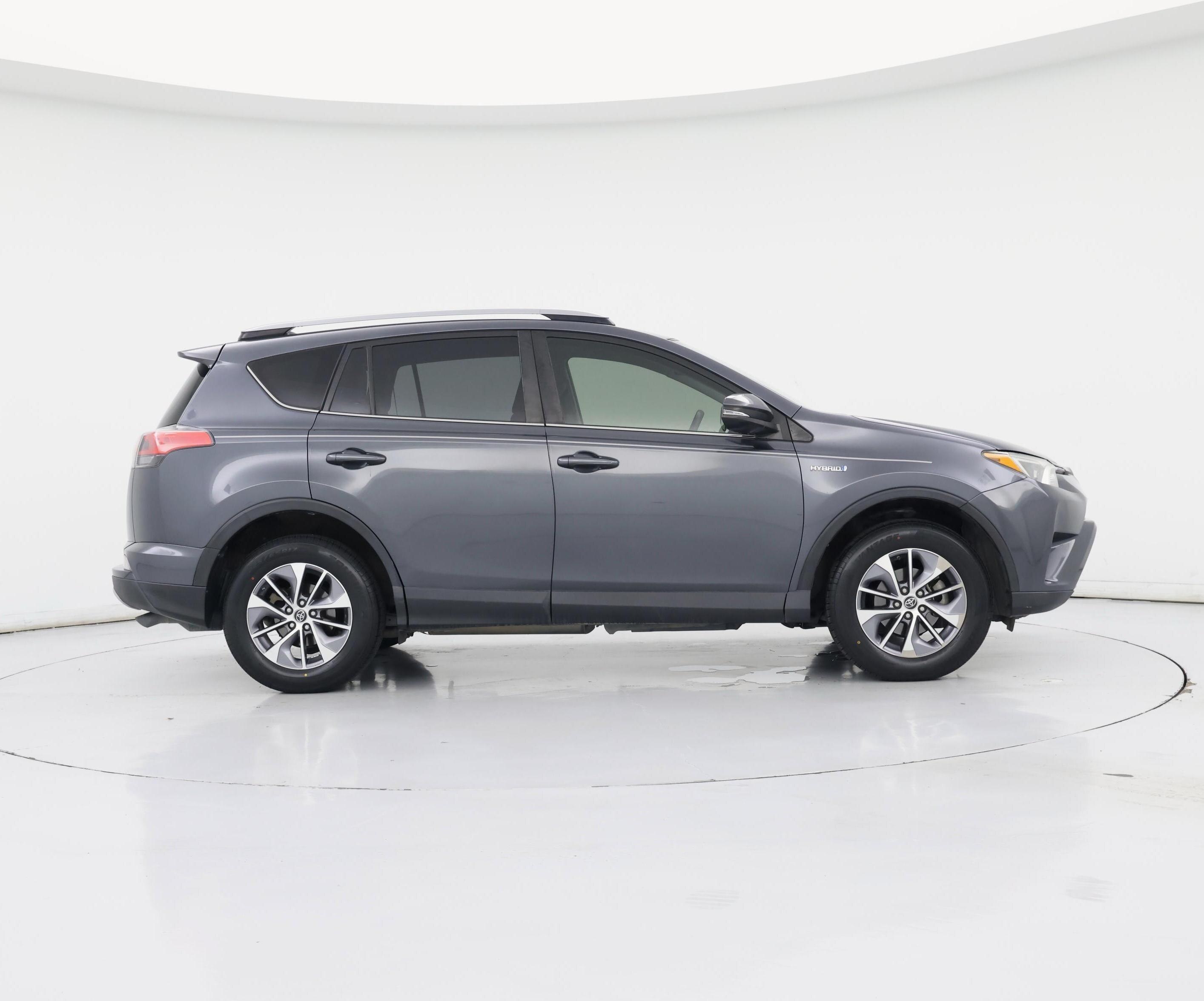 Thumbnail: 2018 Toyota RAV4 - 7