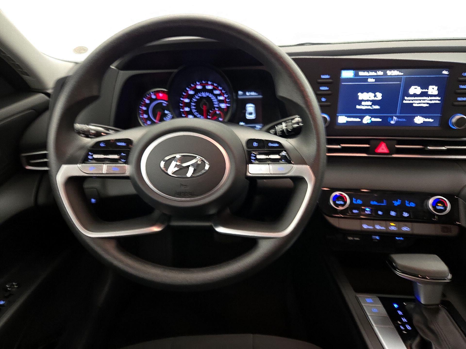 Thumbnail: 2023 Hyundai Elantra - 10