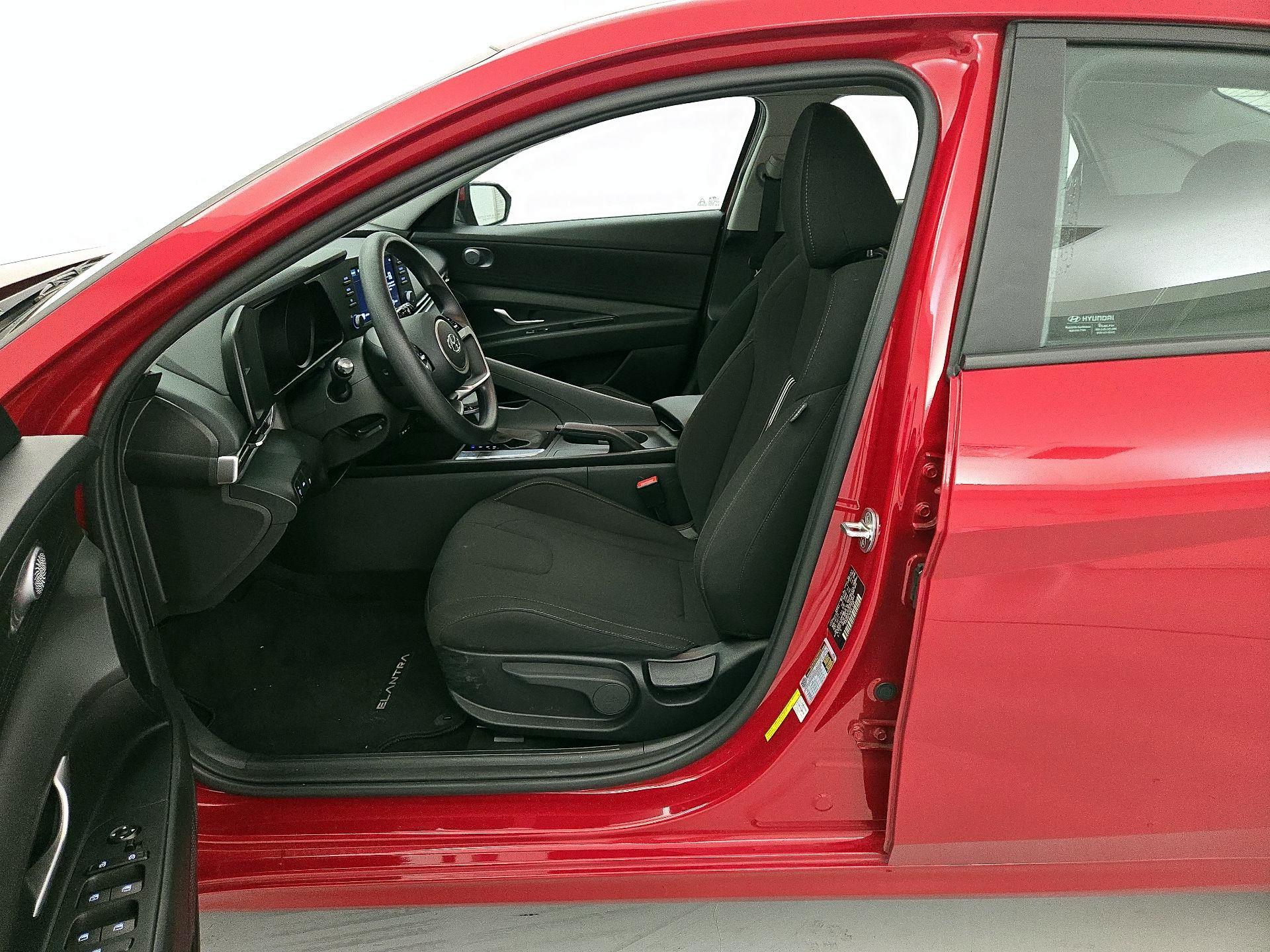 Thumbnail: 2023 Hyundai Elantra - 11