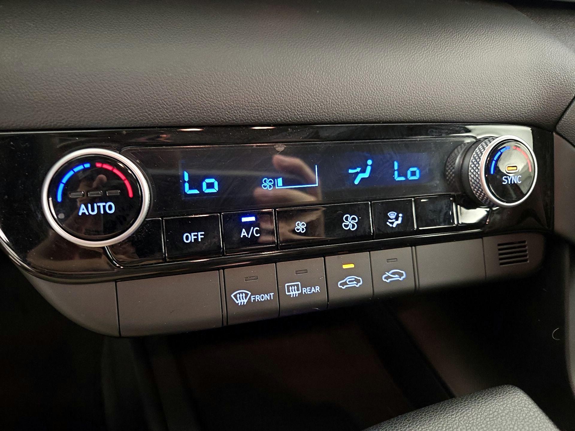 Thumbnail: 2023 Hyundai Elantra - 16