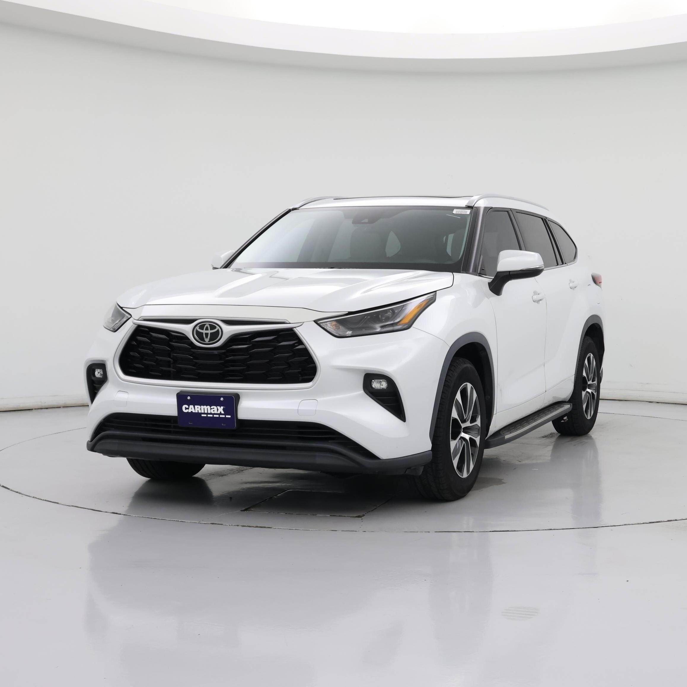 Thumbnail: 2022 Toyota Highlander - 4