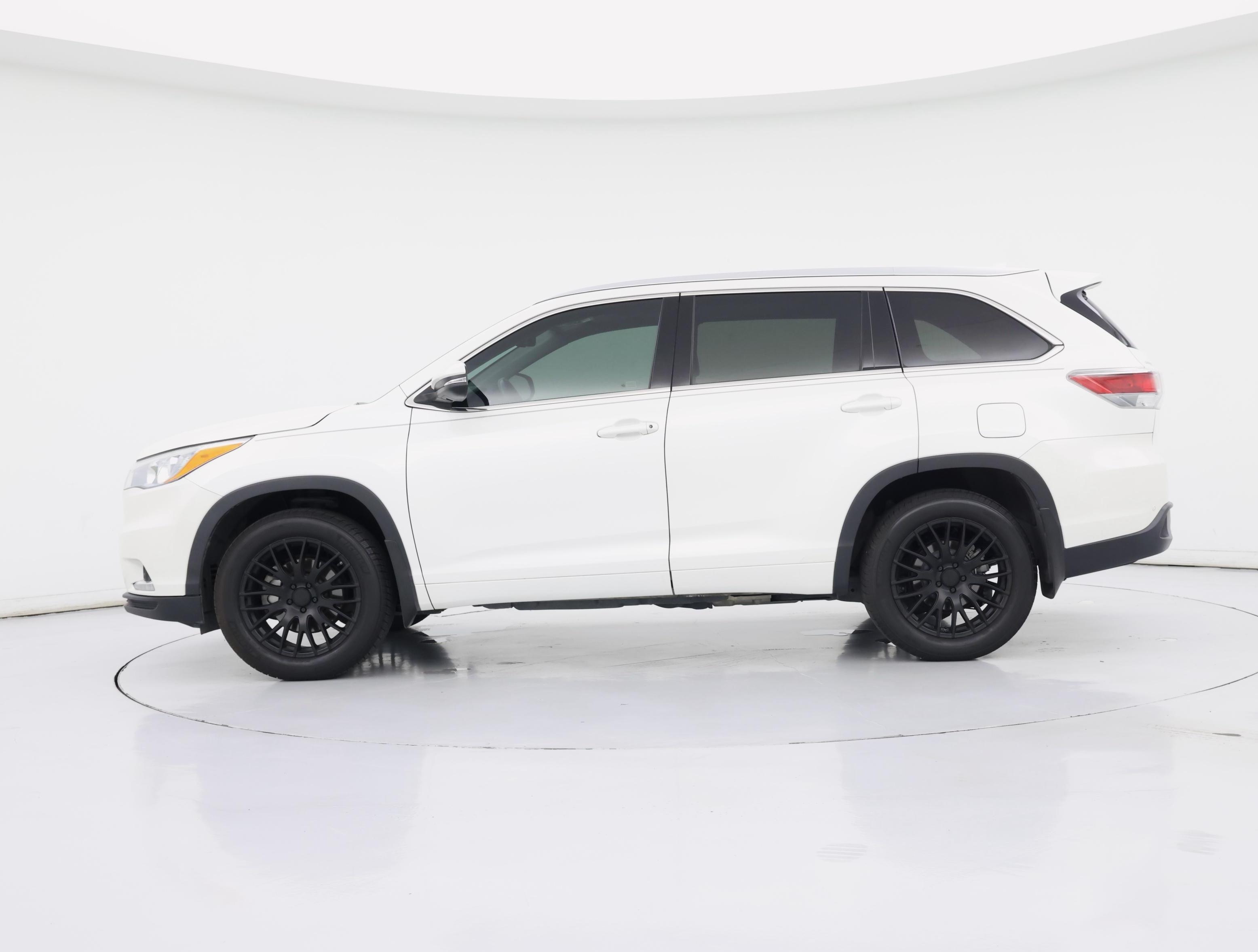 Thumbnail: 2016 Toyota Highlander - 3