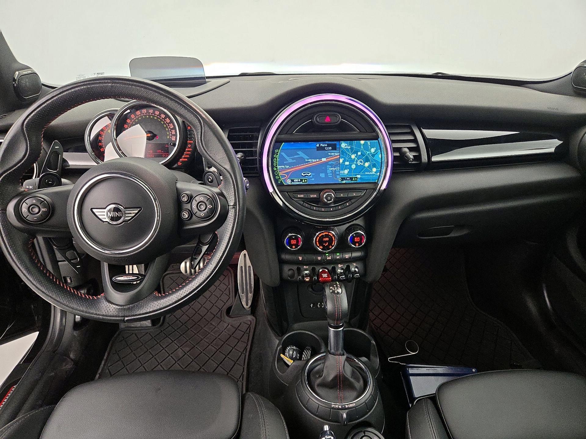 Thumbnail: 2015 MINI Cooper Hardtop - 9