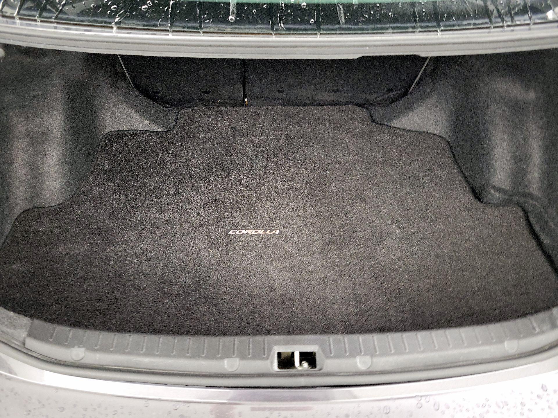 Thumbnail: 2013 Toyota Corolla - 19