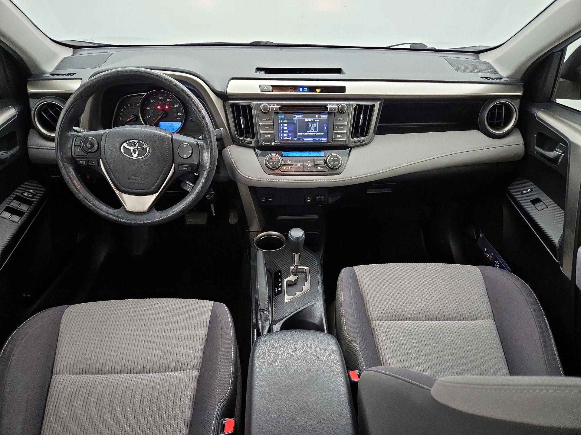 Thumbnail: 2015 Toyota RAV4 - 9
