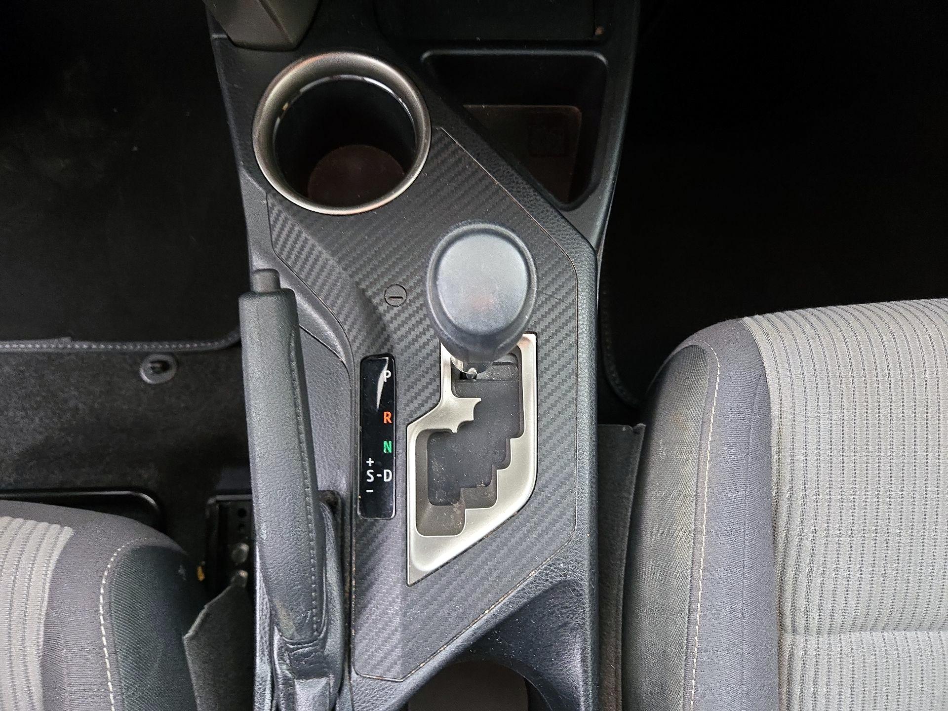 Thumbnail: 2015 Toyota RAV4 - 17