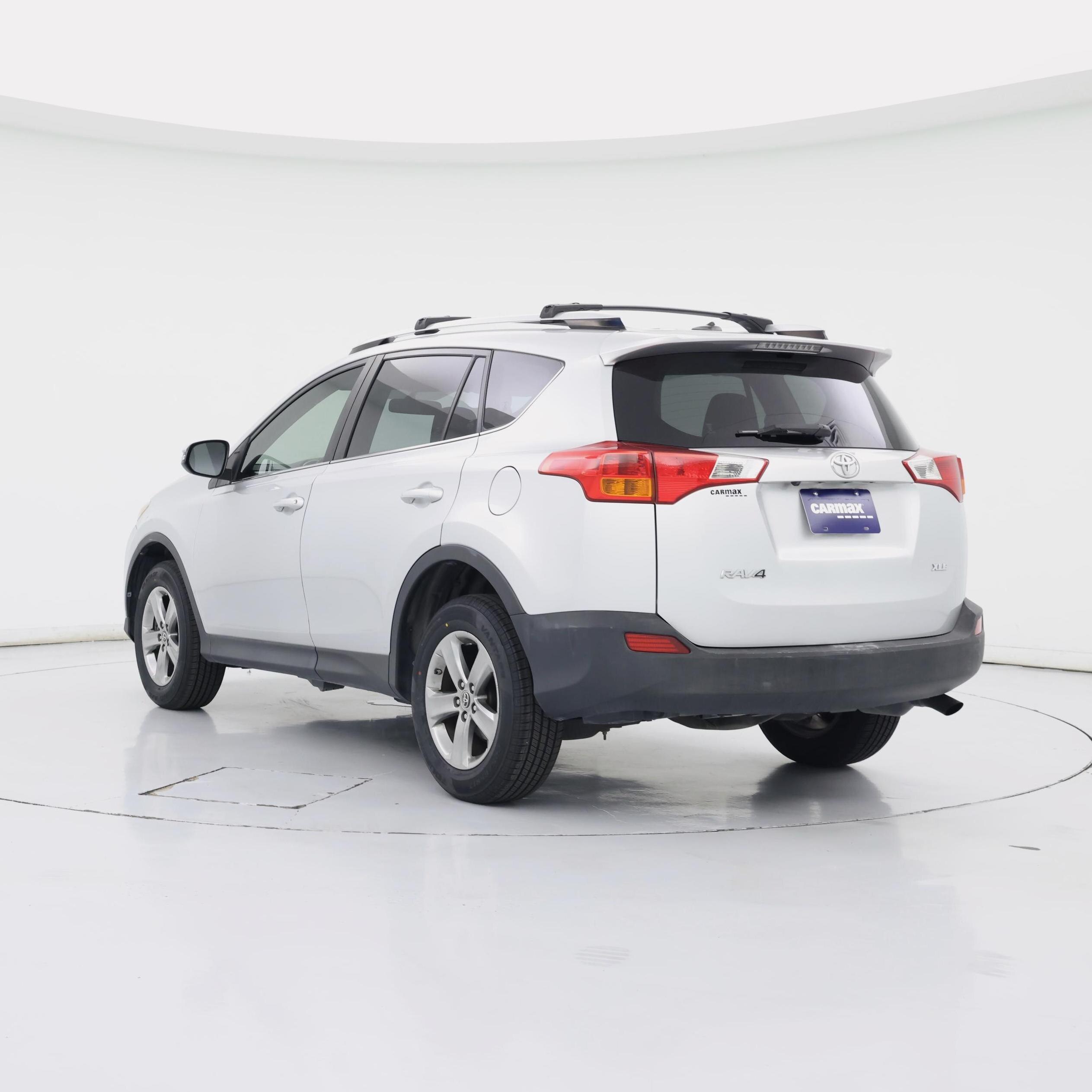 Thumbnail: 2015 Toyota RAV4 - 2