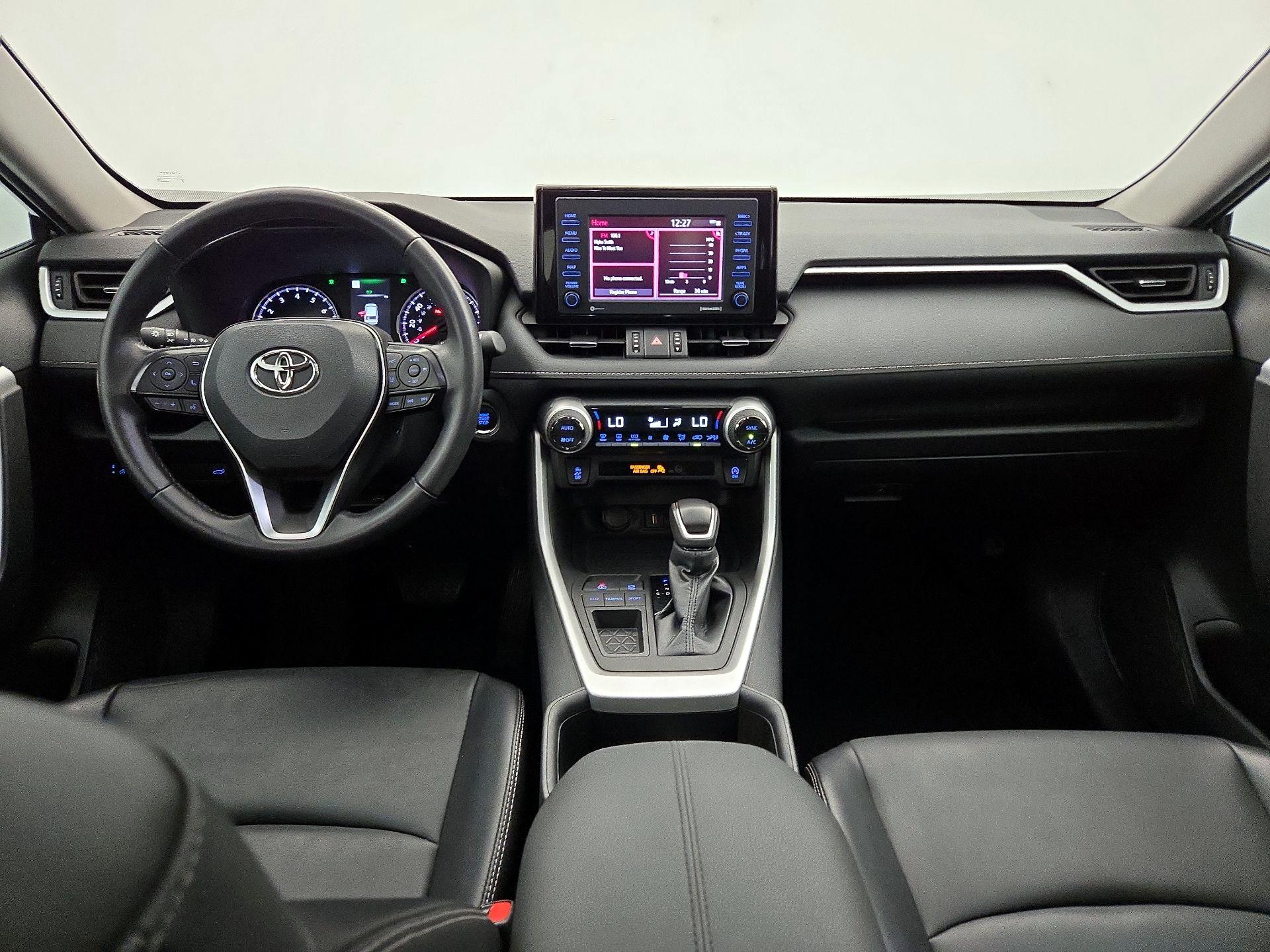 Thumbnail: 2022 Toyota RAV4 - 9