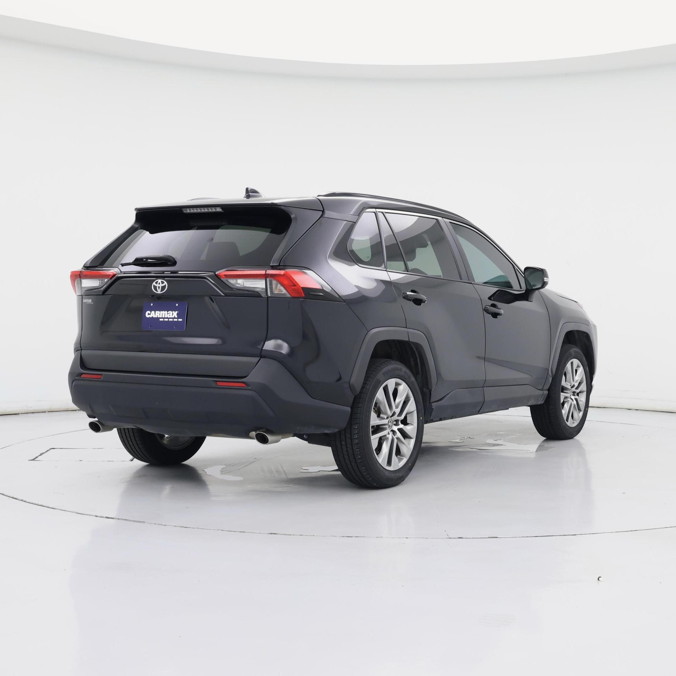 Thumbnail: 2022 Toyota RAV4 - 8