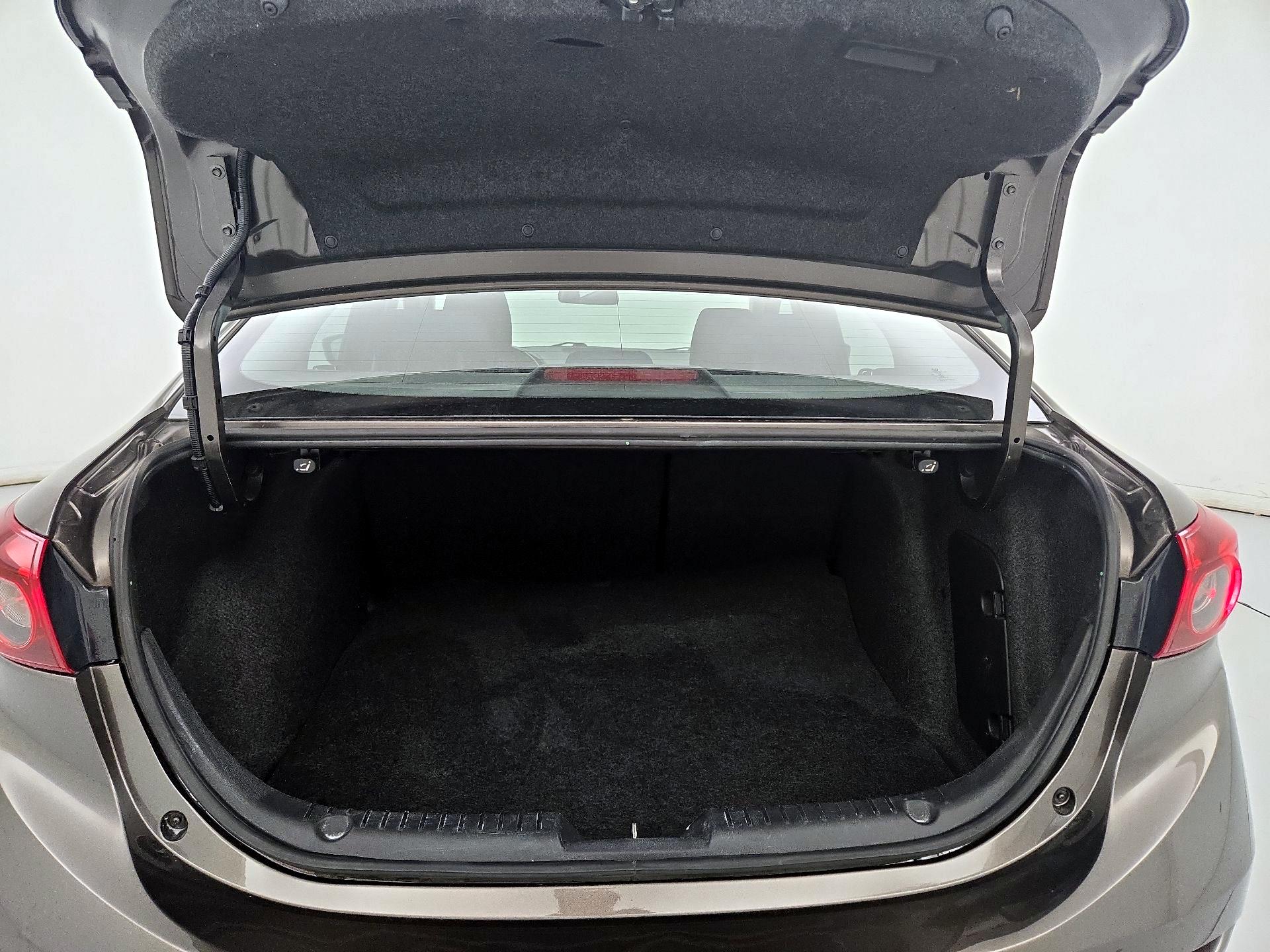 Thumbnail: 2014 Mazda Mazda3 - 19