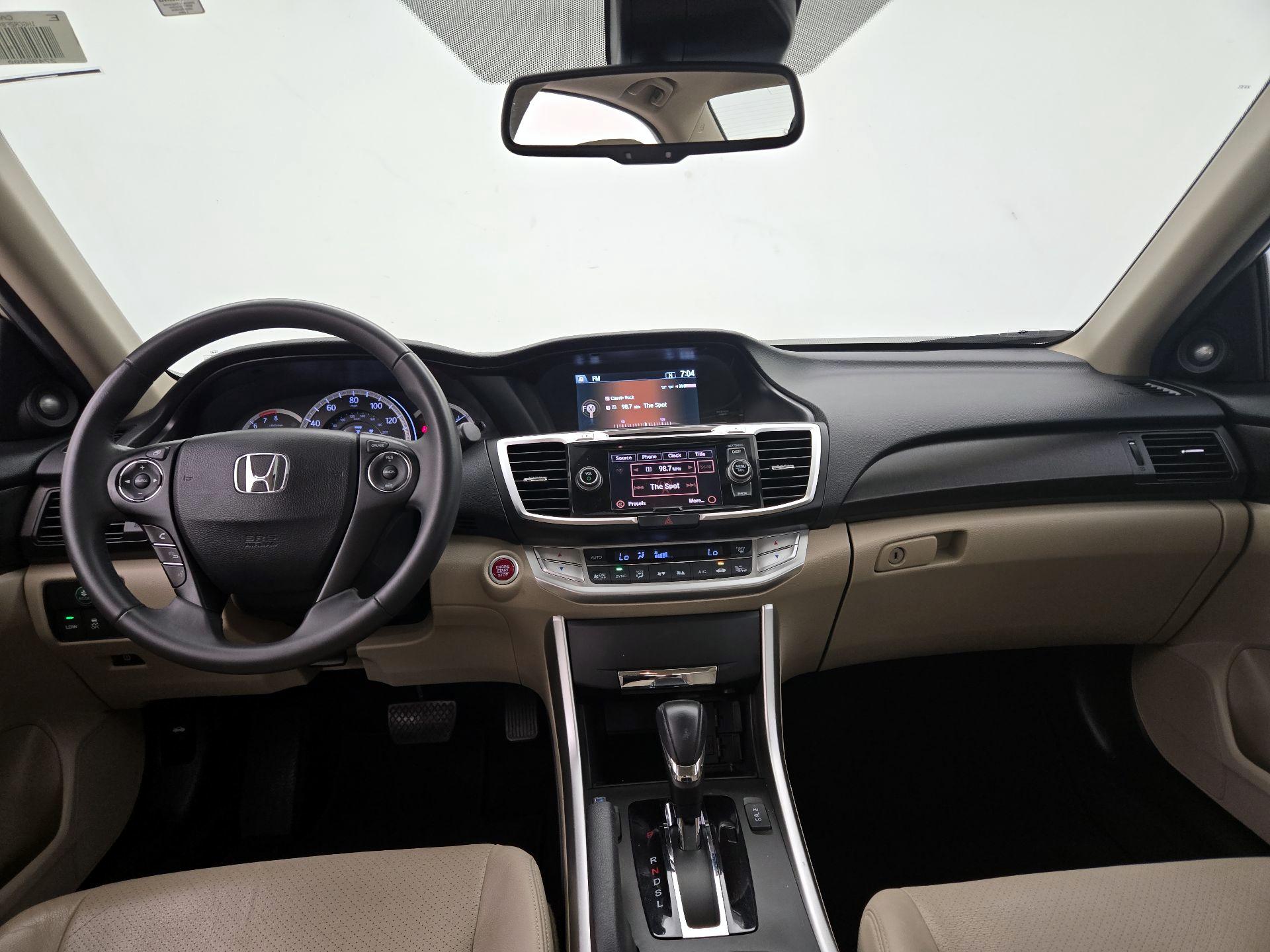 Thumbnail: 2015 Honda Accord - 9