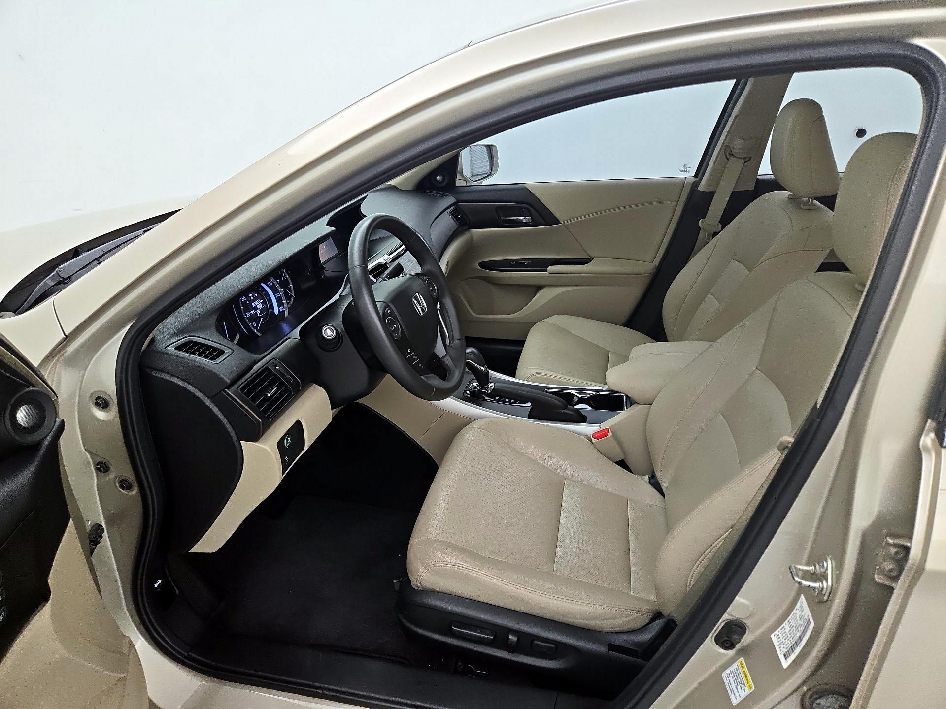 Thumbnail: 2015 Honda Accord - 11