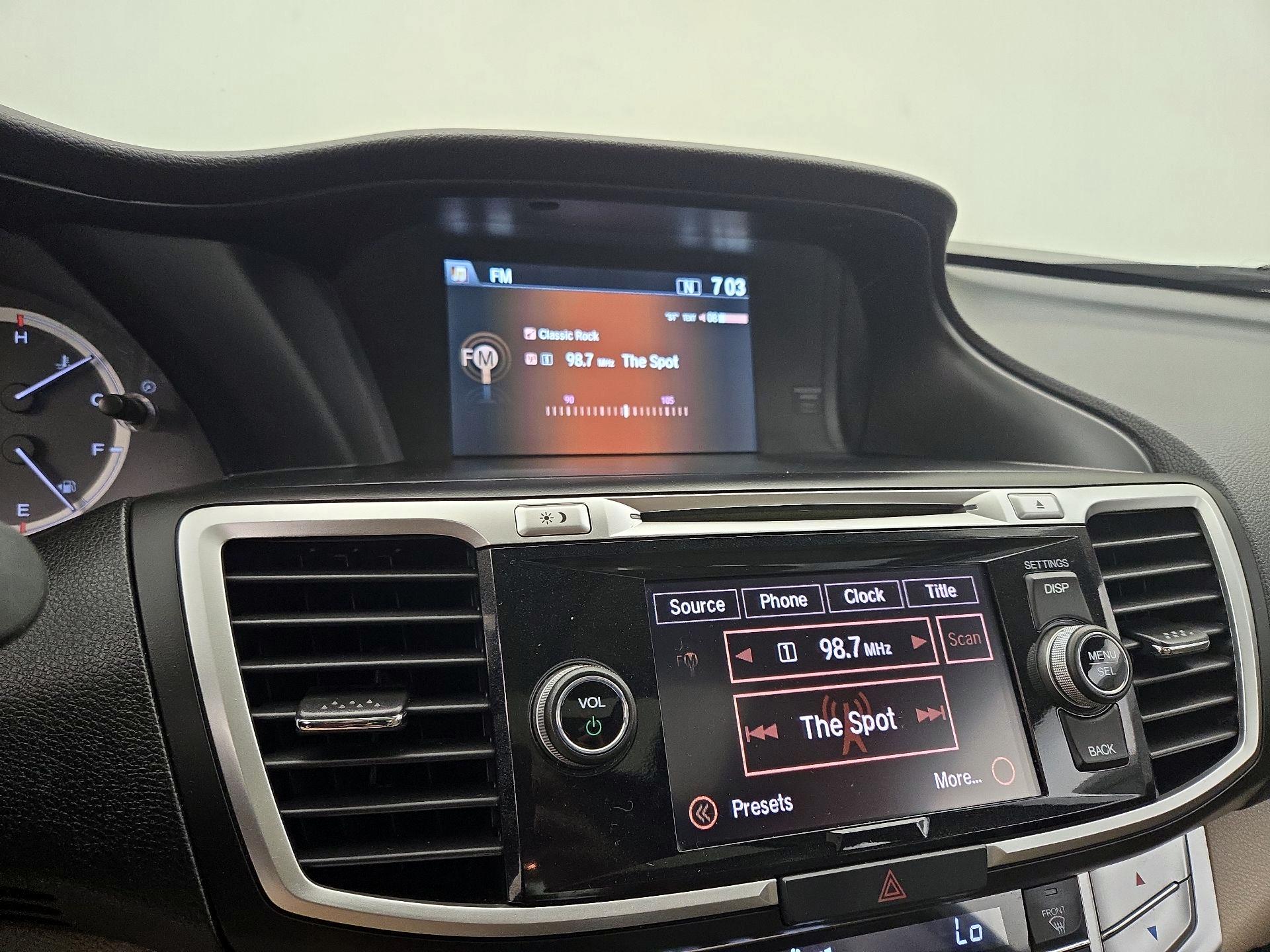 Thumbnail: 2015 Honda Accord - 15