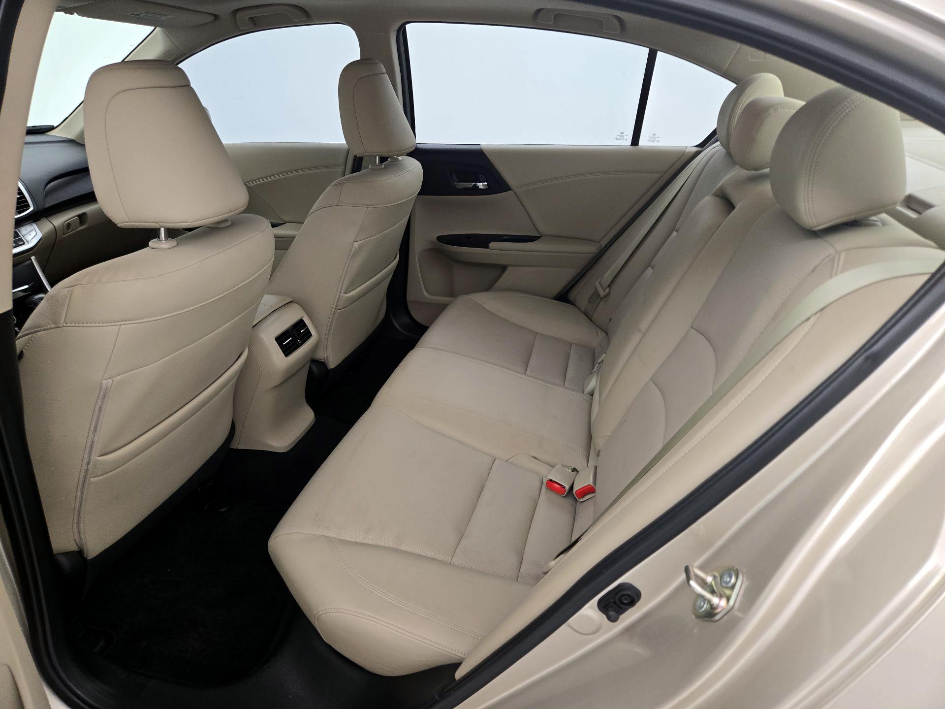 Thumbnail: 2015 Honda Accord - 20