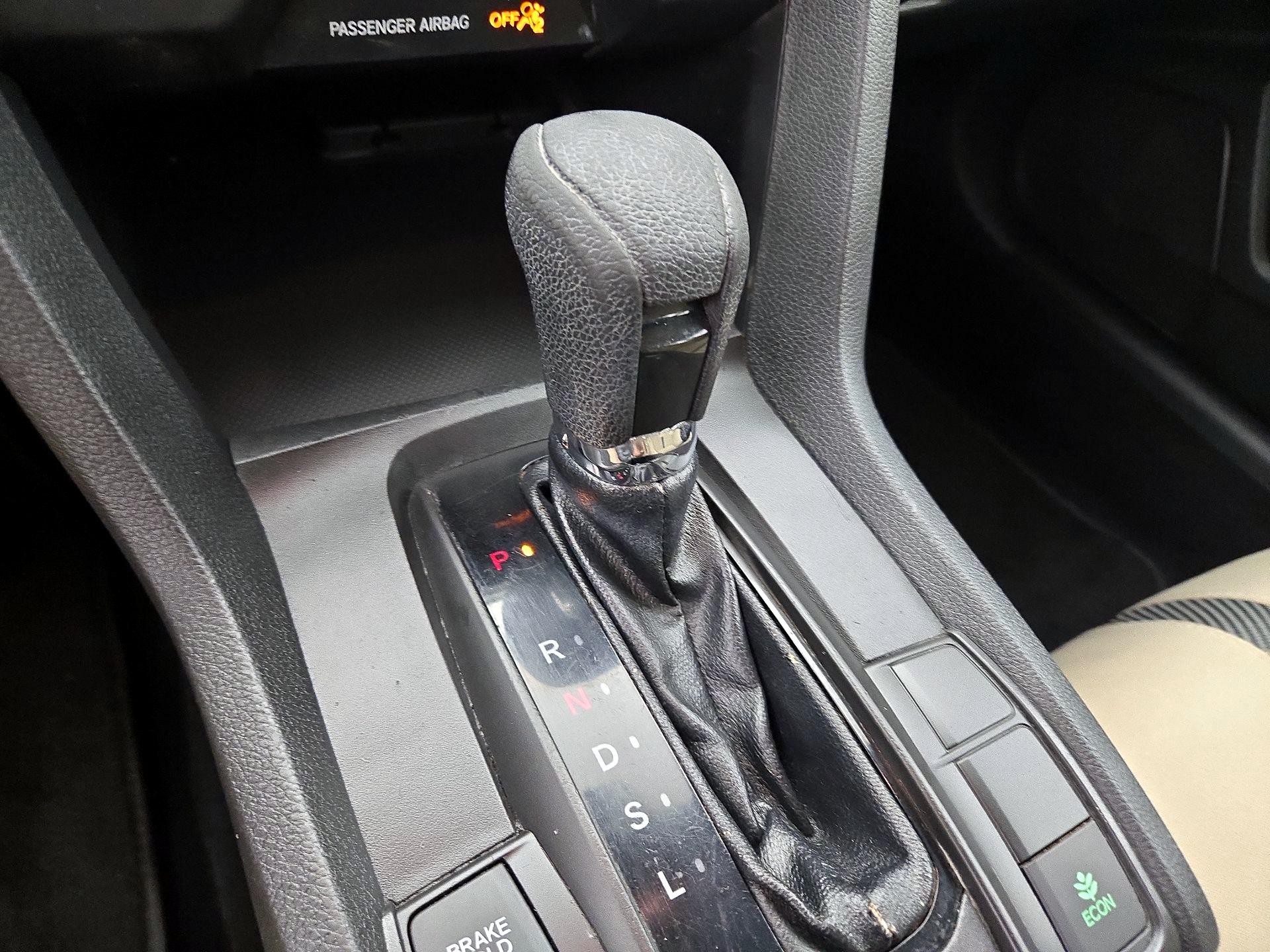 Thumbnail: 2016 Honda Civic - 17