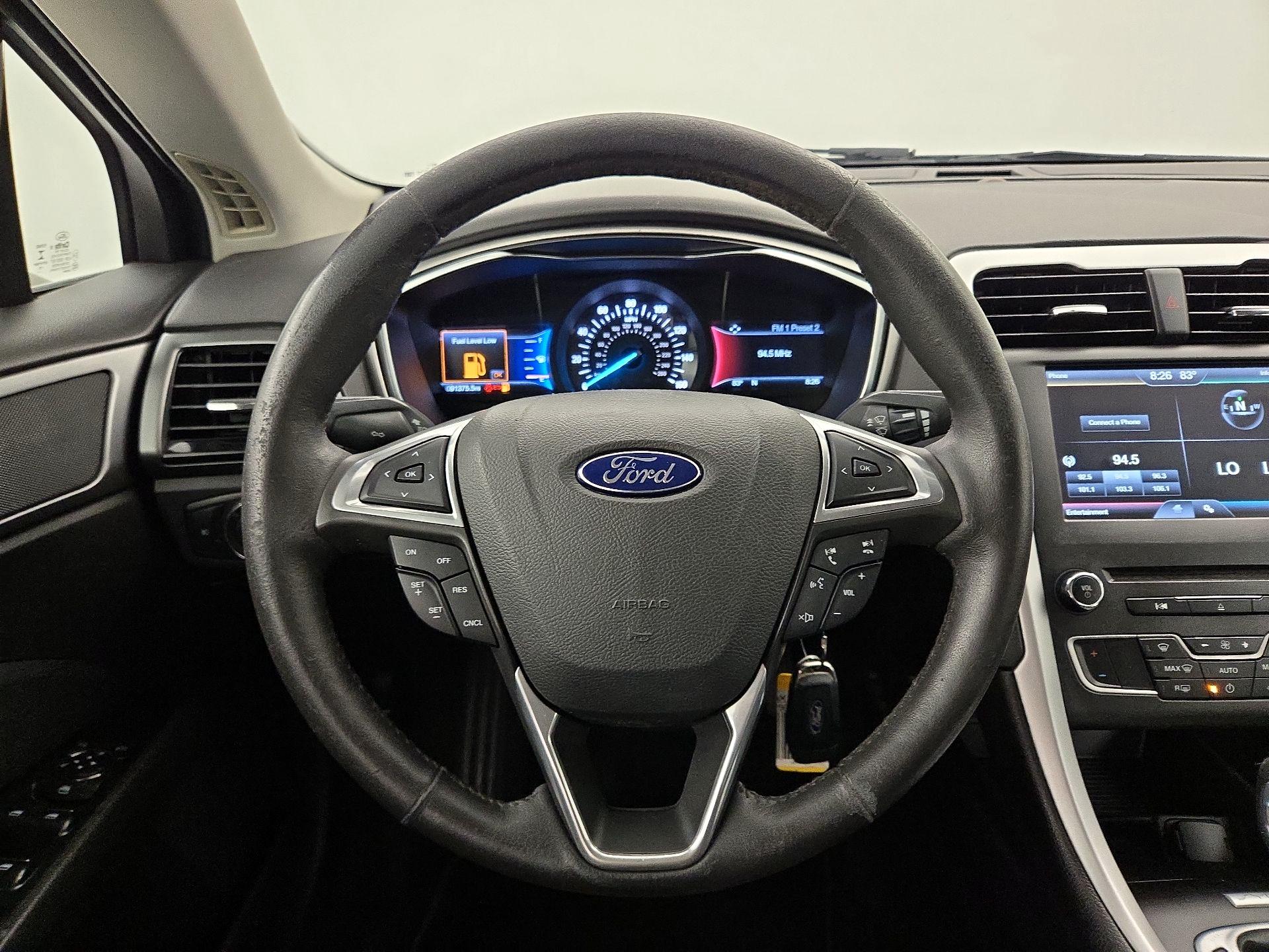 Thumbnail: 2016 Ford Fusion - 10
