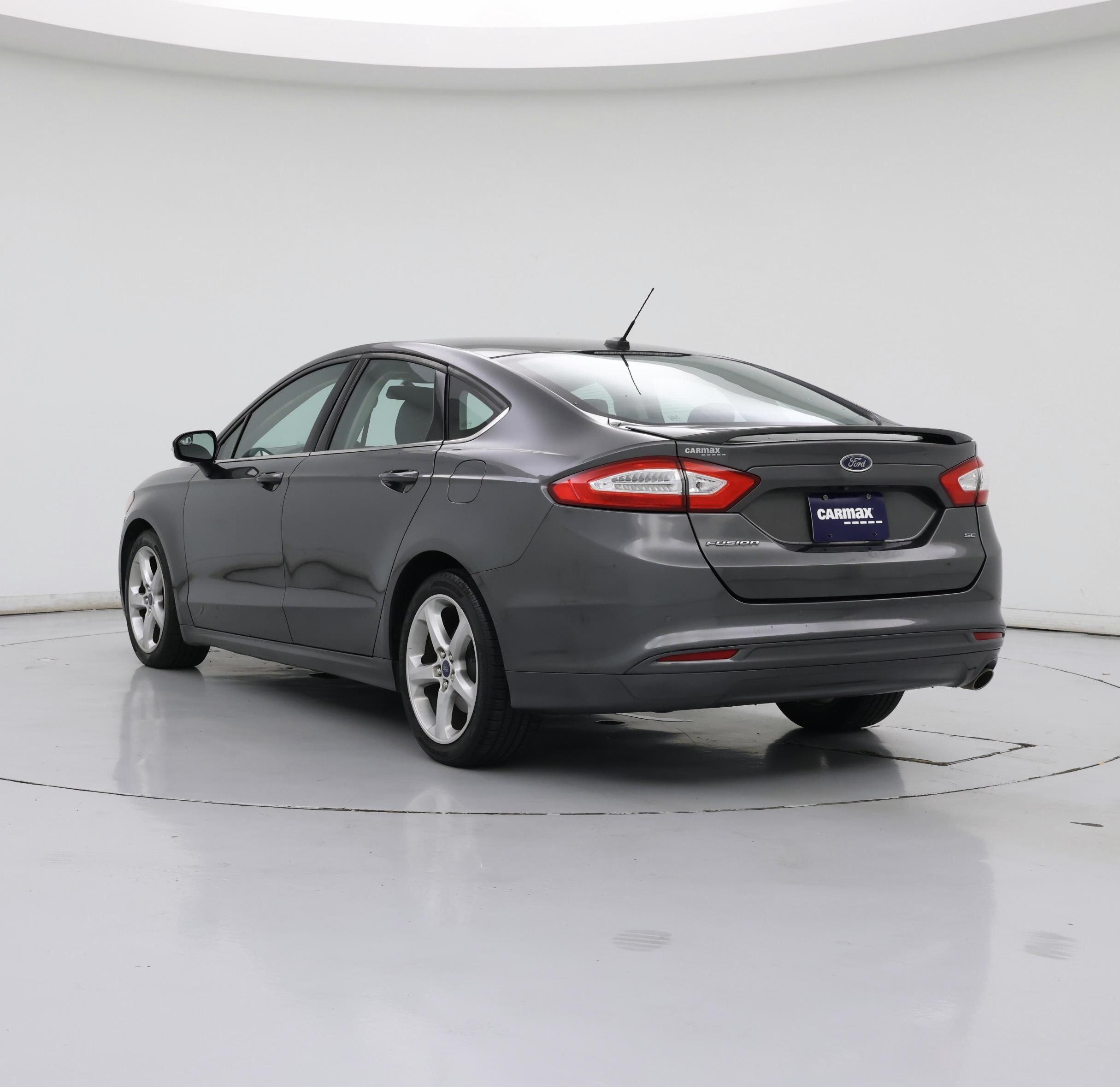Thumbnail: 2016 Ford Fusion - 2