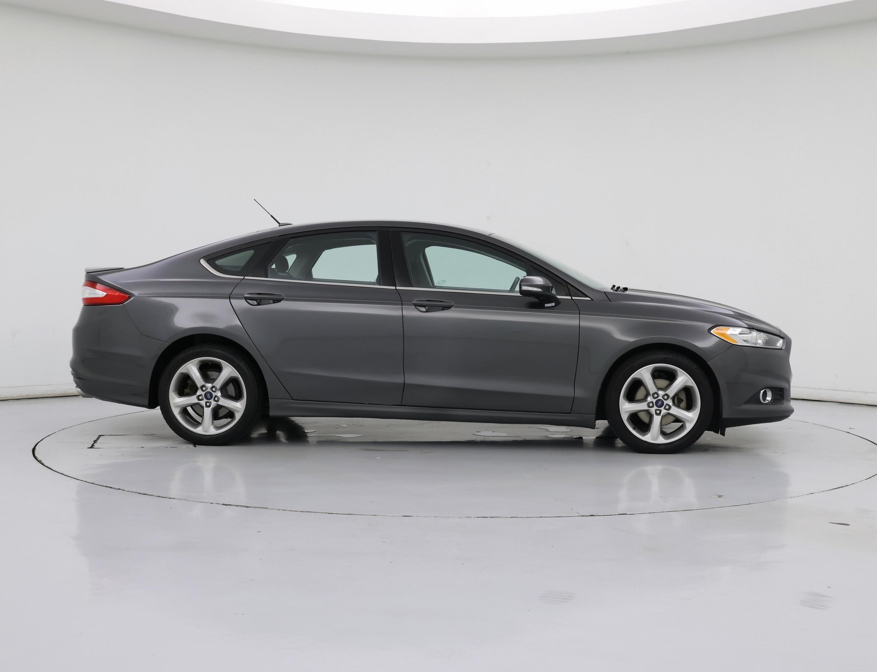 Thumbnail: 2016 Ford Fusion - 7