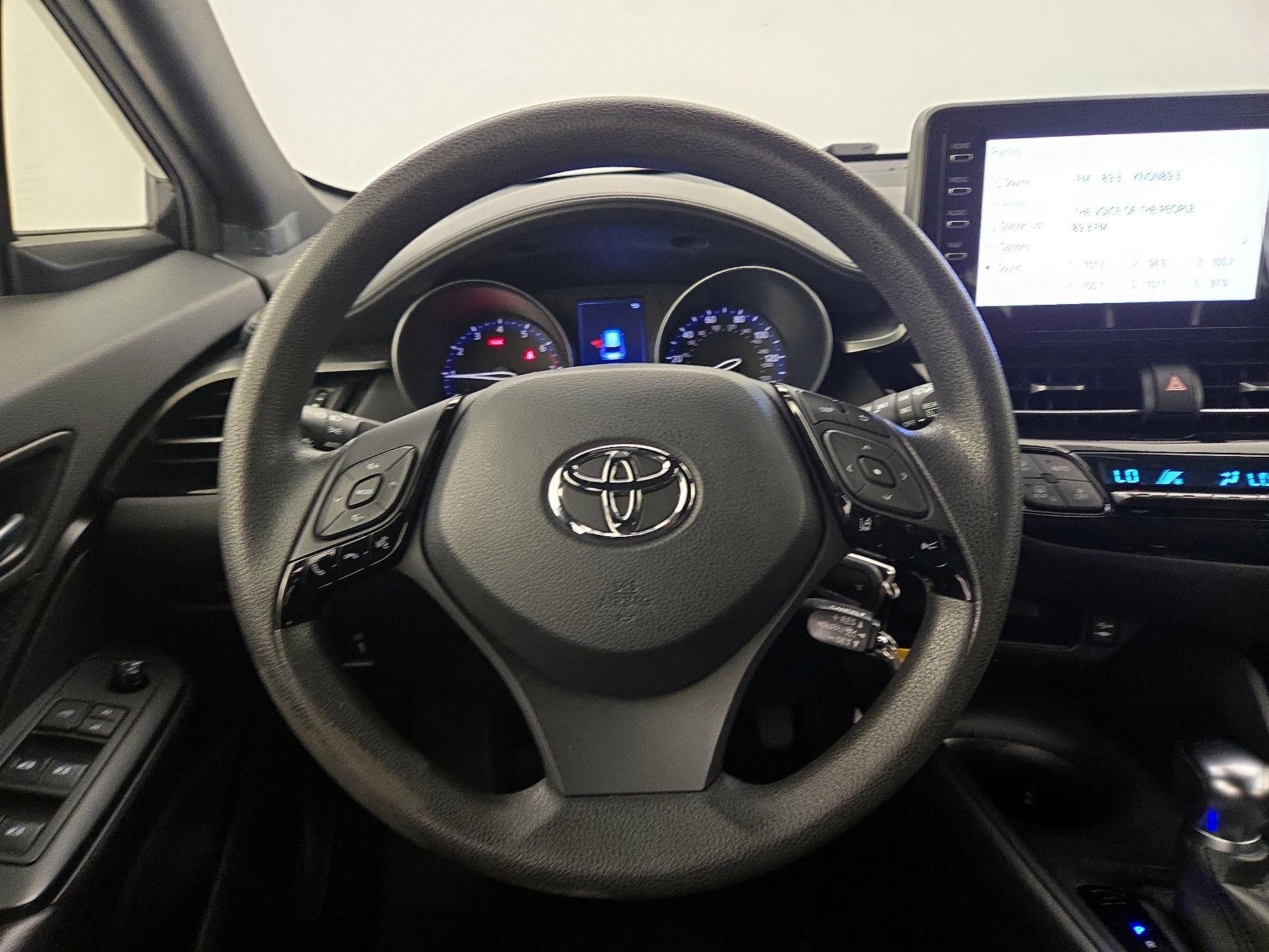 Thumbnail: 2019 Toyota C-HR - 10