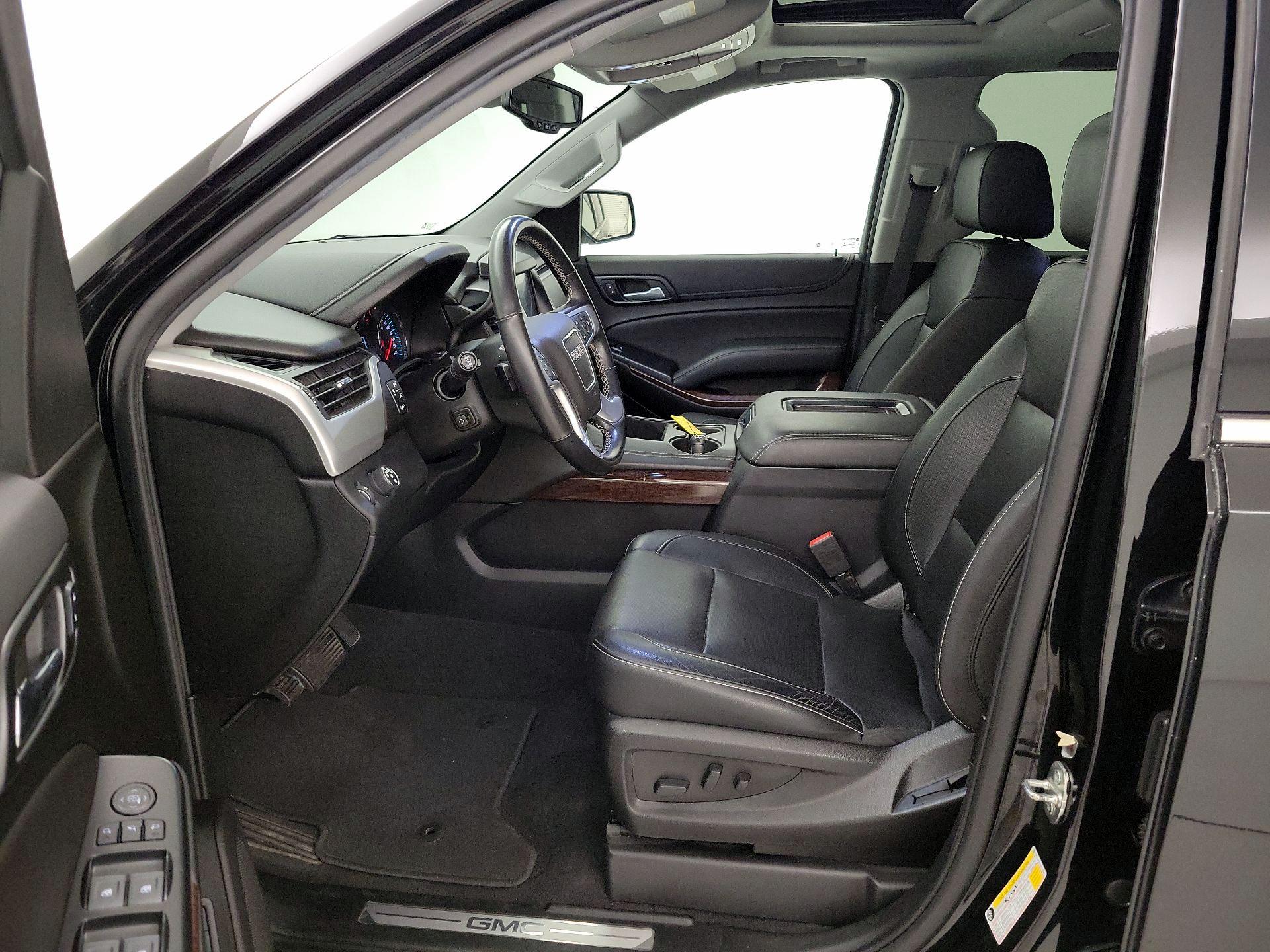 Thumbnail: 2020 GMC Yukon XL - 11
