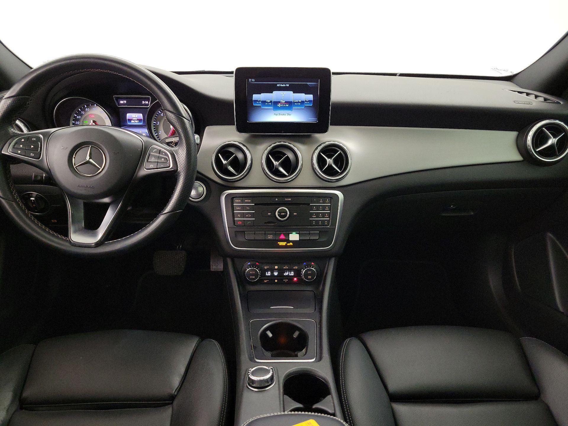 Thumbnail: 2017 Mercedes-Benz GLA - 9
