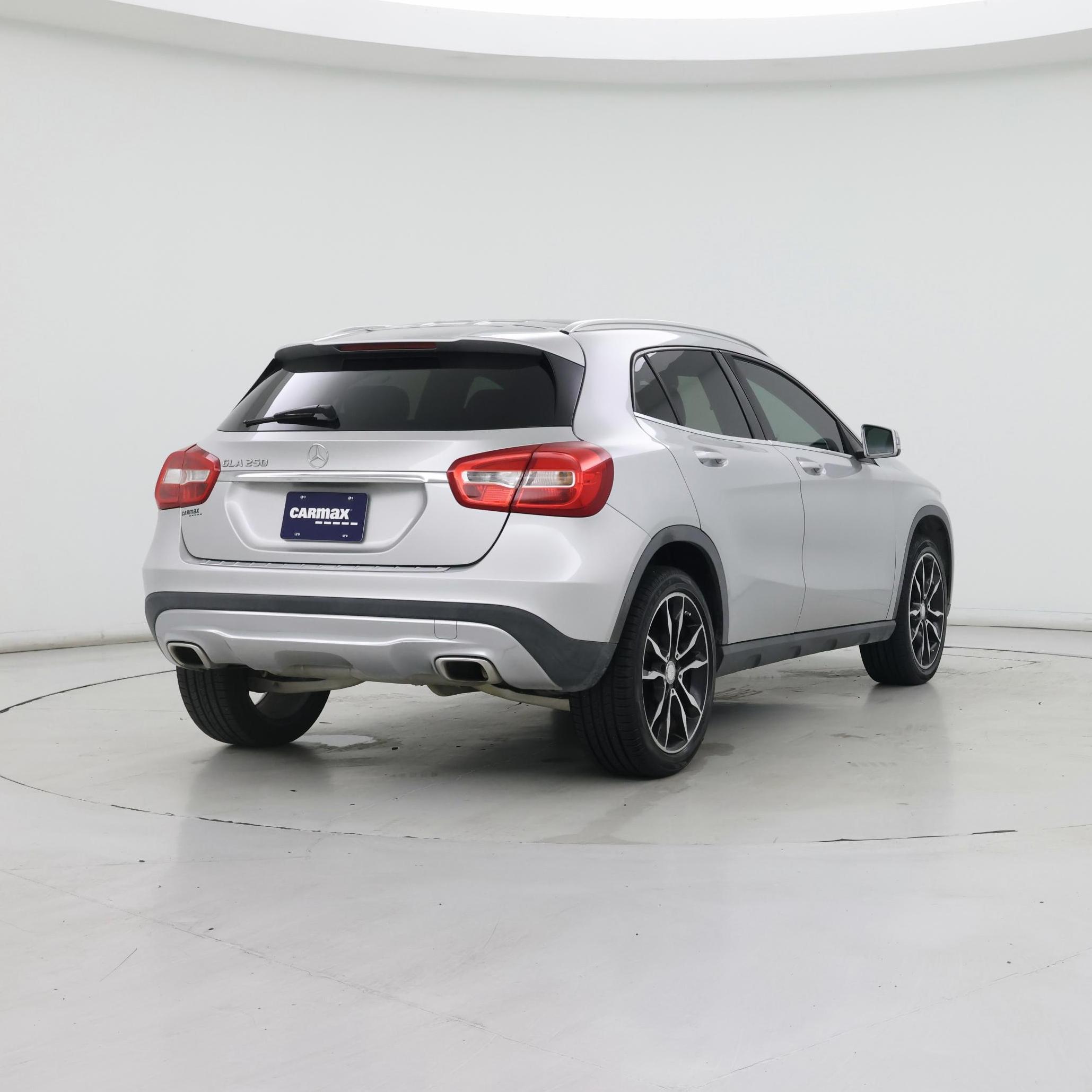 Thumbnail: 2017 Mercedes-Benz GLA - 8