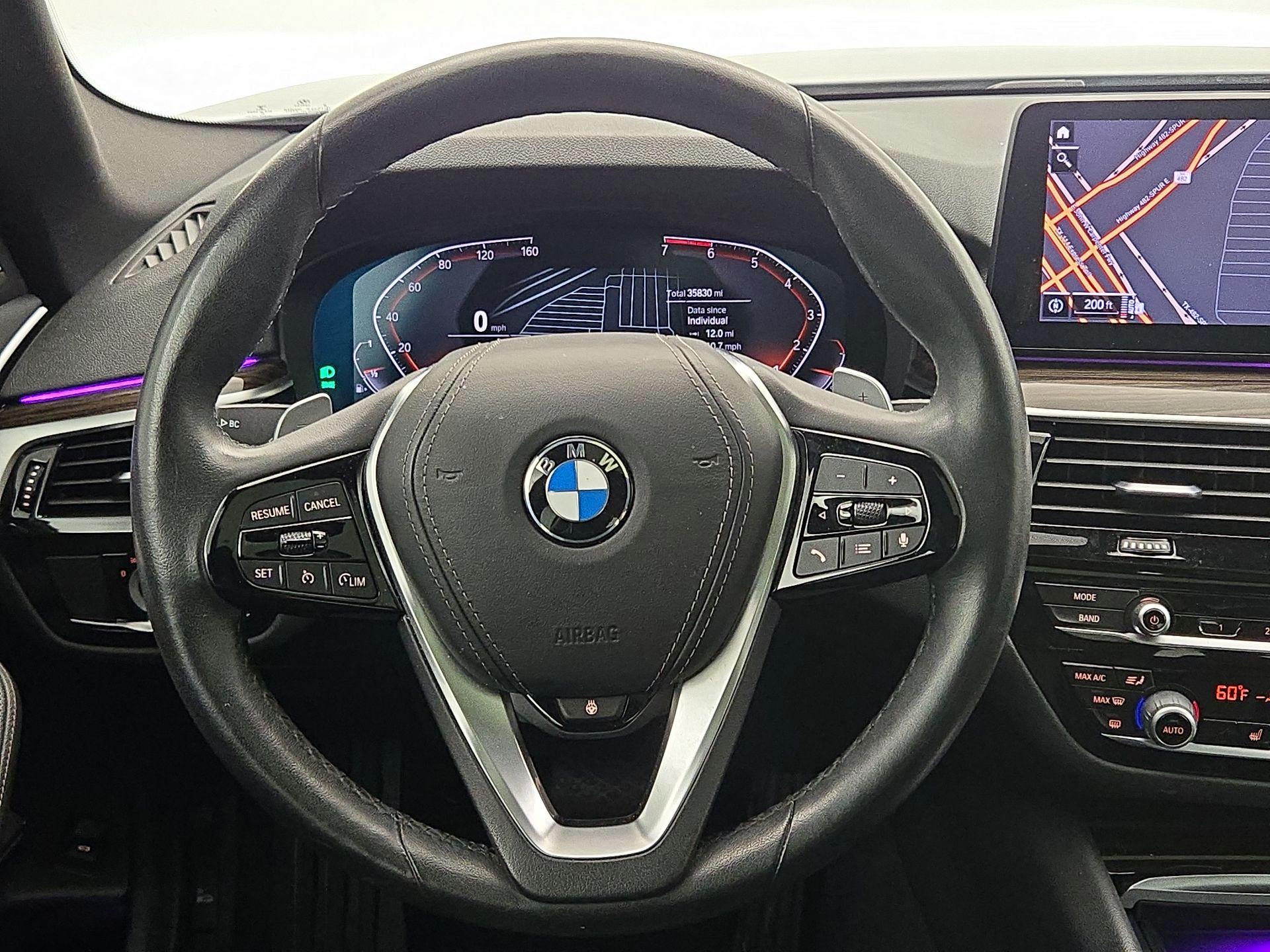 Thumbnail: 2021 BMW 5 Series - 10