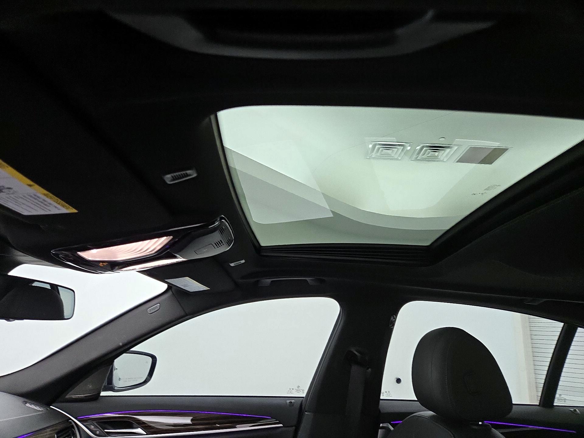 Thumbnail: 2021 BMW 5 Series - 20
