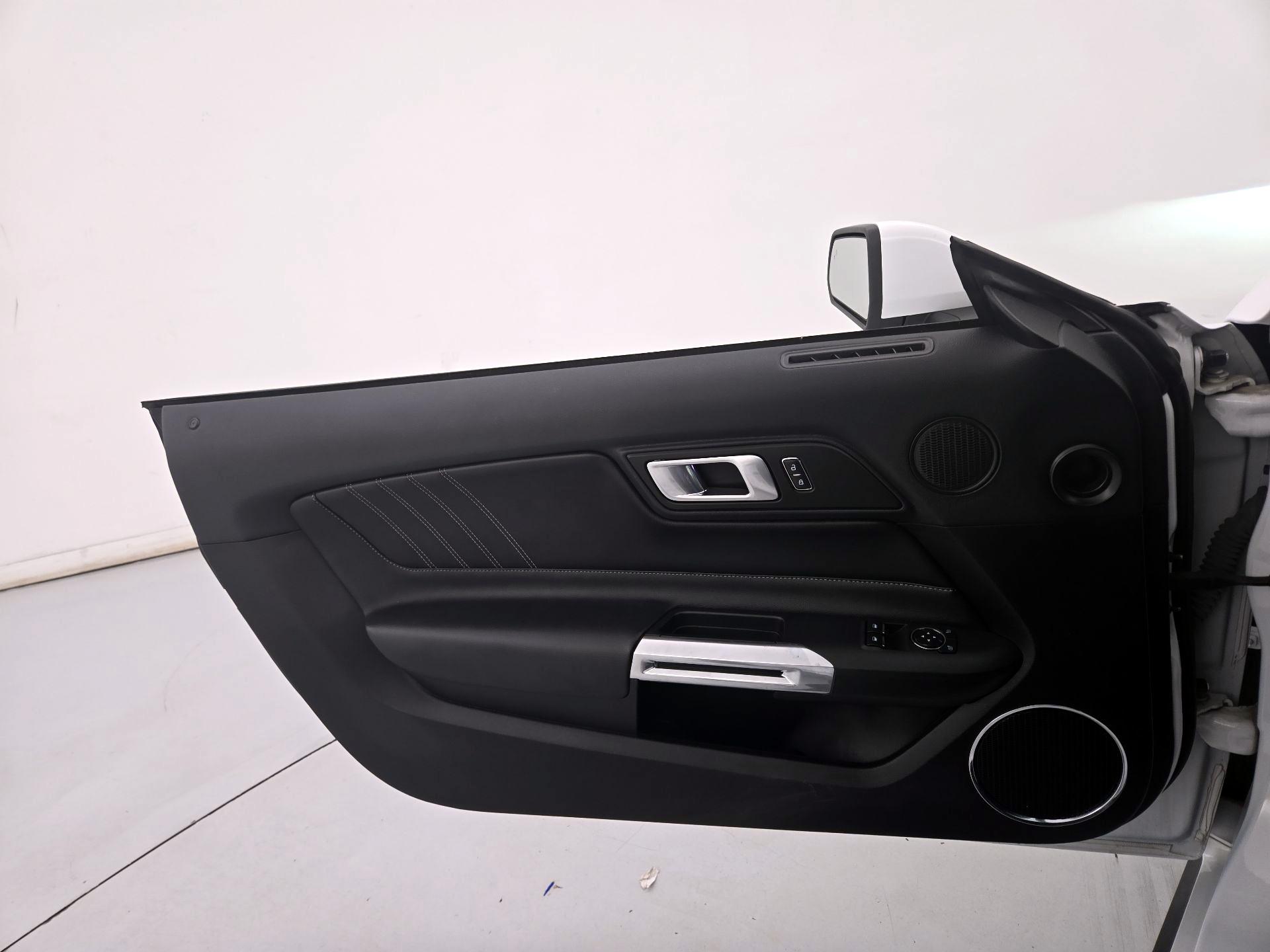 Thumbnail: 2022 Ford Mustang - 12