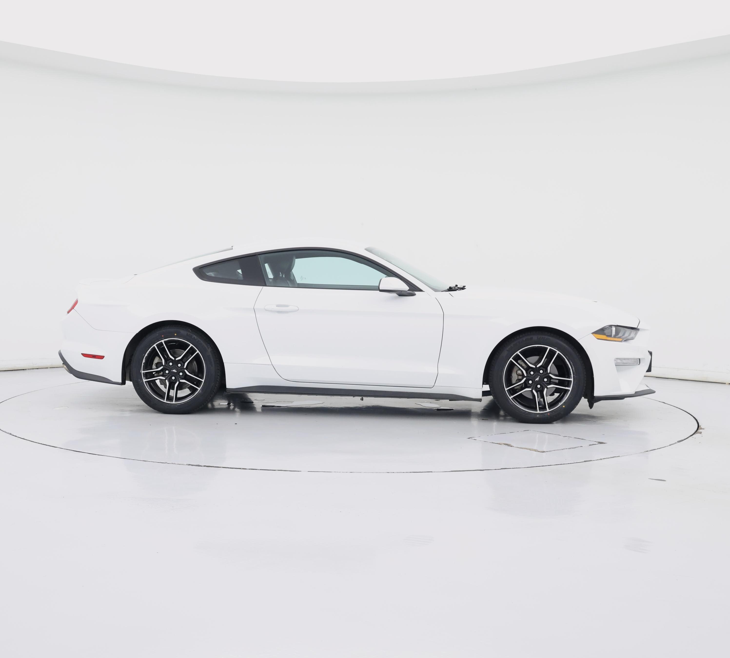 Thumbnail: 2022 Ford Mustang - 7