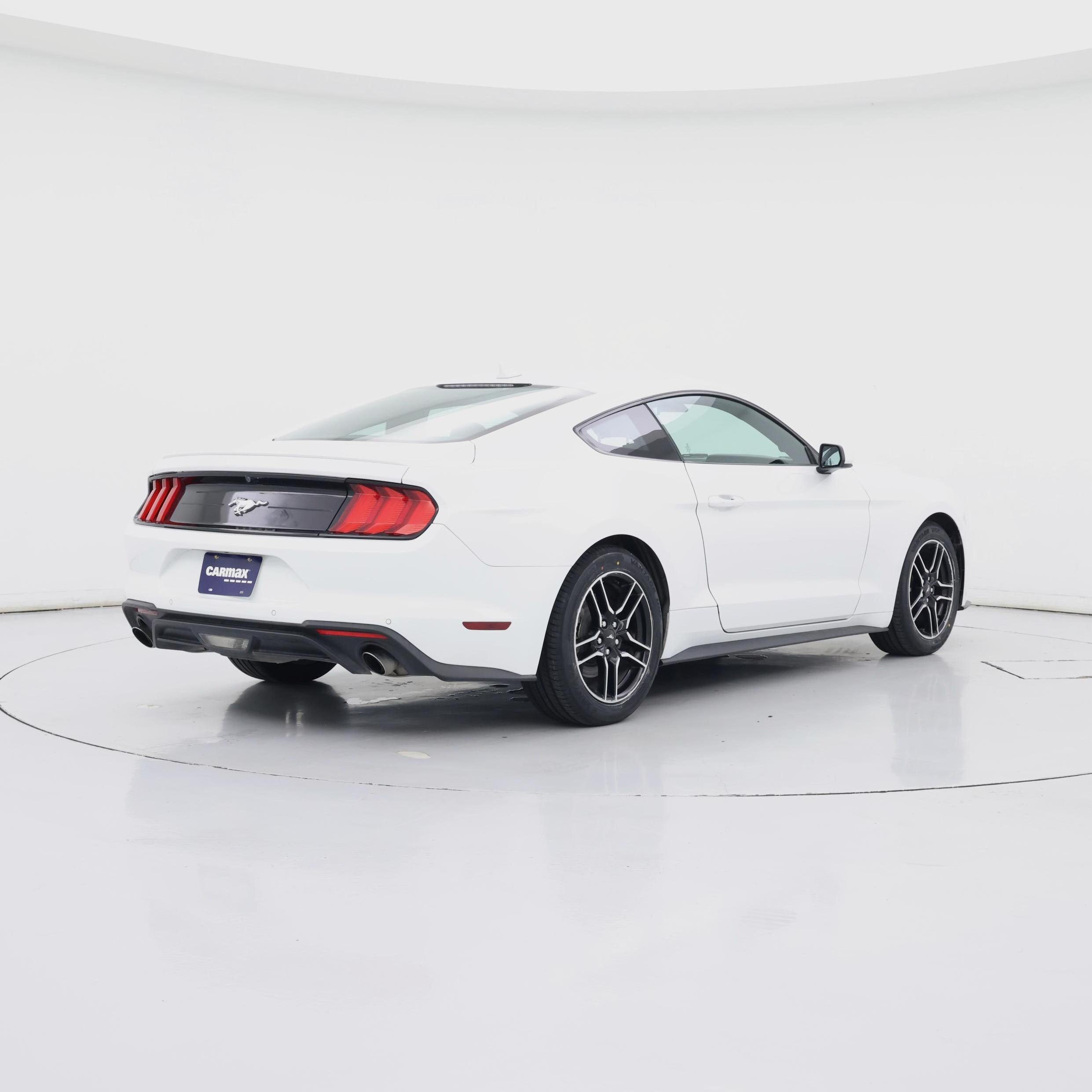 Thumbnail: 2022 Ford Mustang - 8