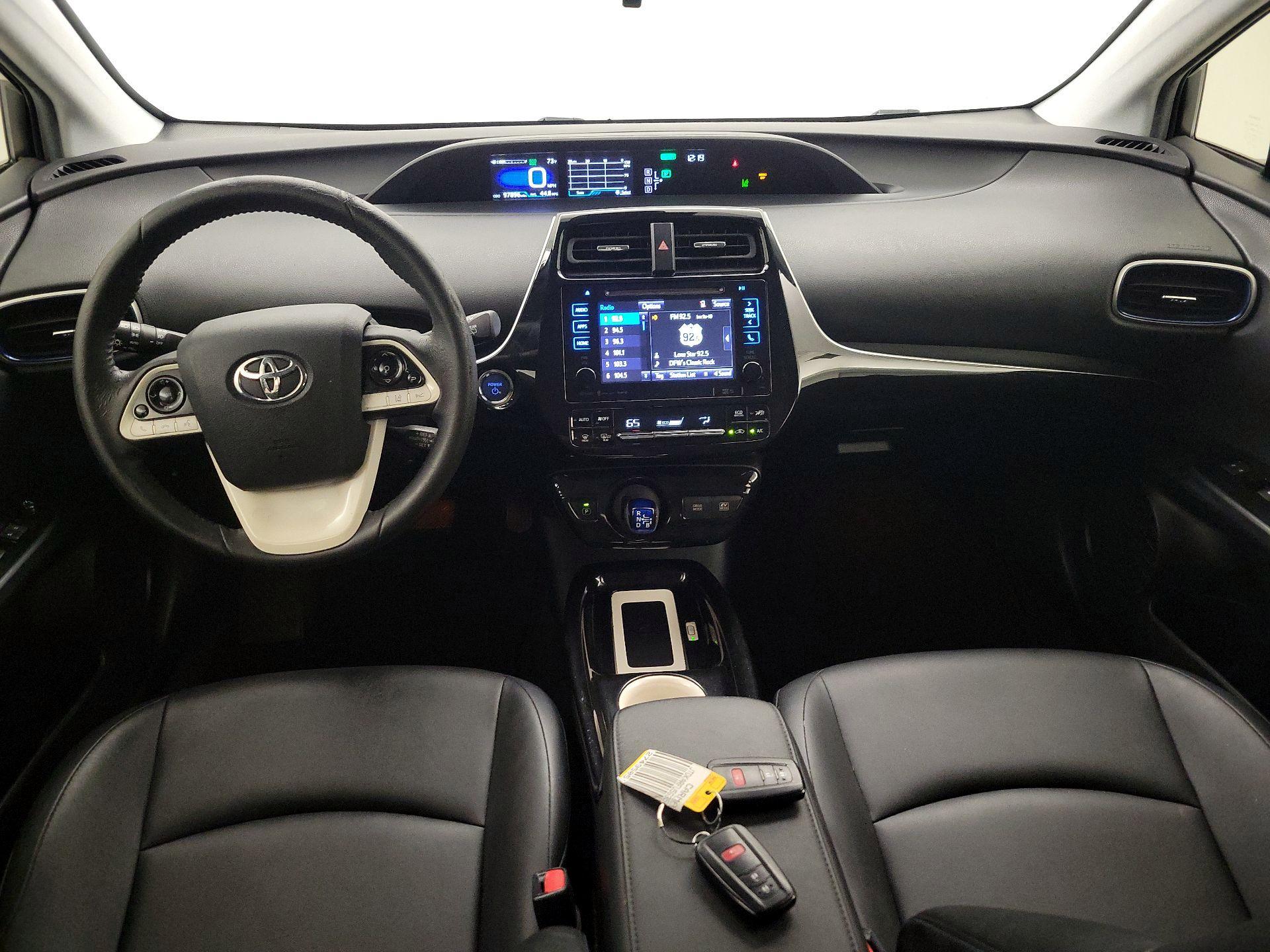 Thumbnail: 2016 Toyota Prius - 9