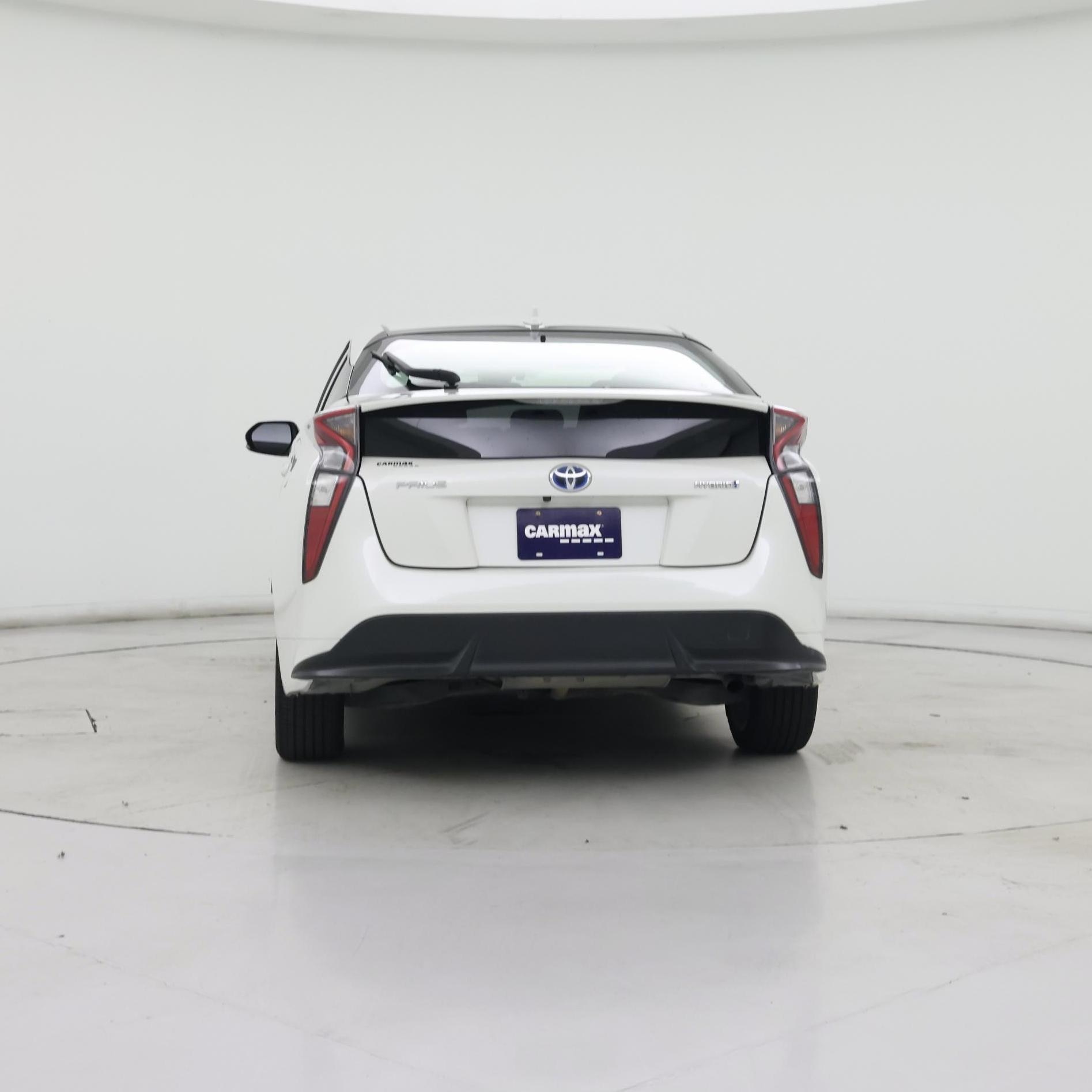 Thumbnail: 2016 Toyota Prius - 6